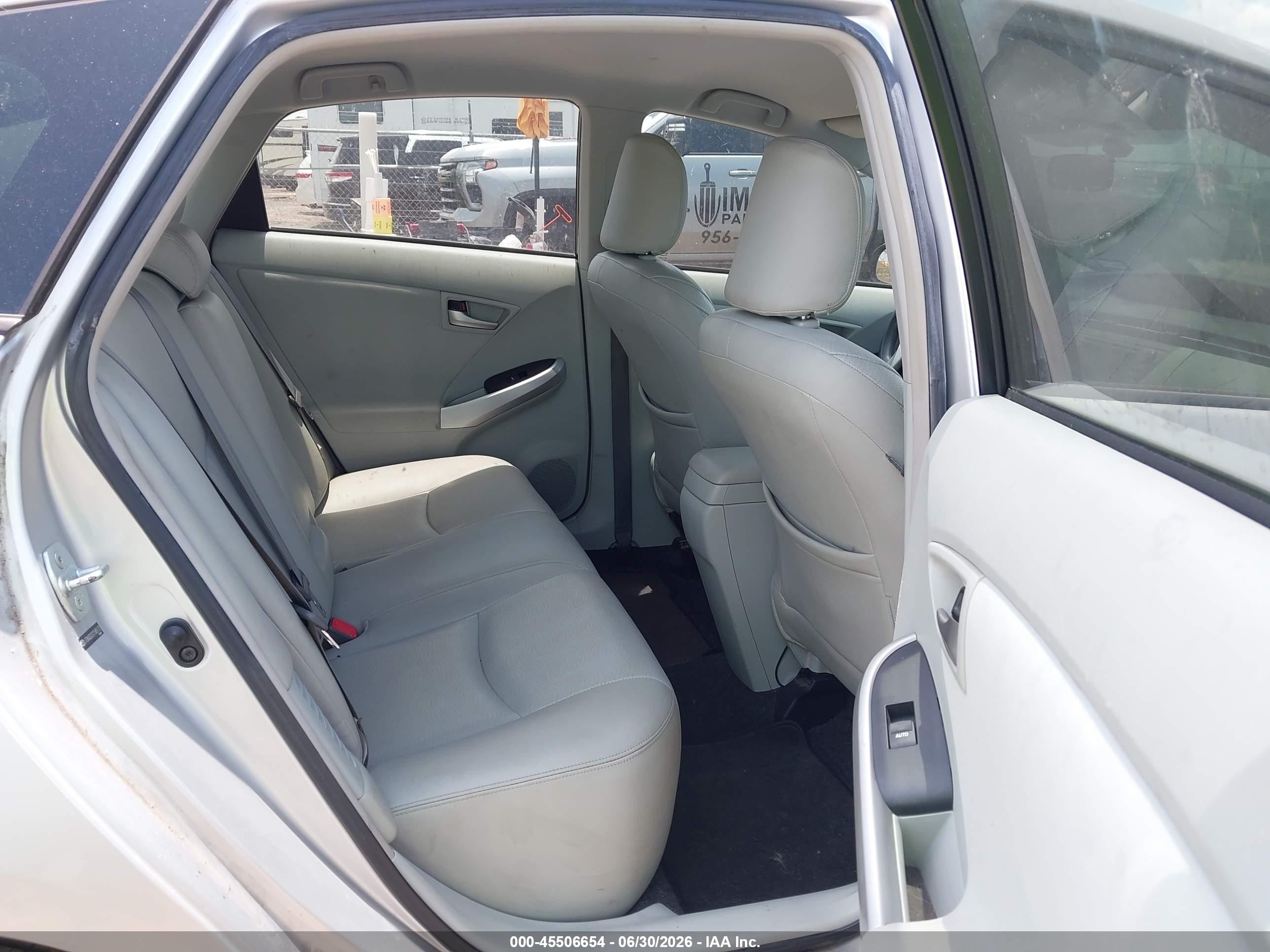 2012 Toyota Prius Three Silver vin: JTDKN3DU2C1545172