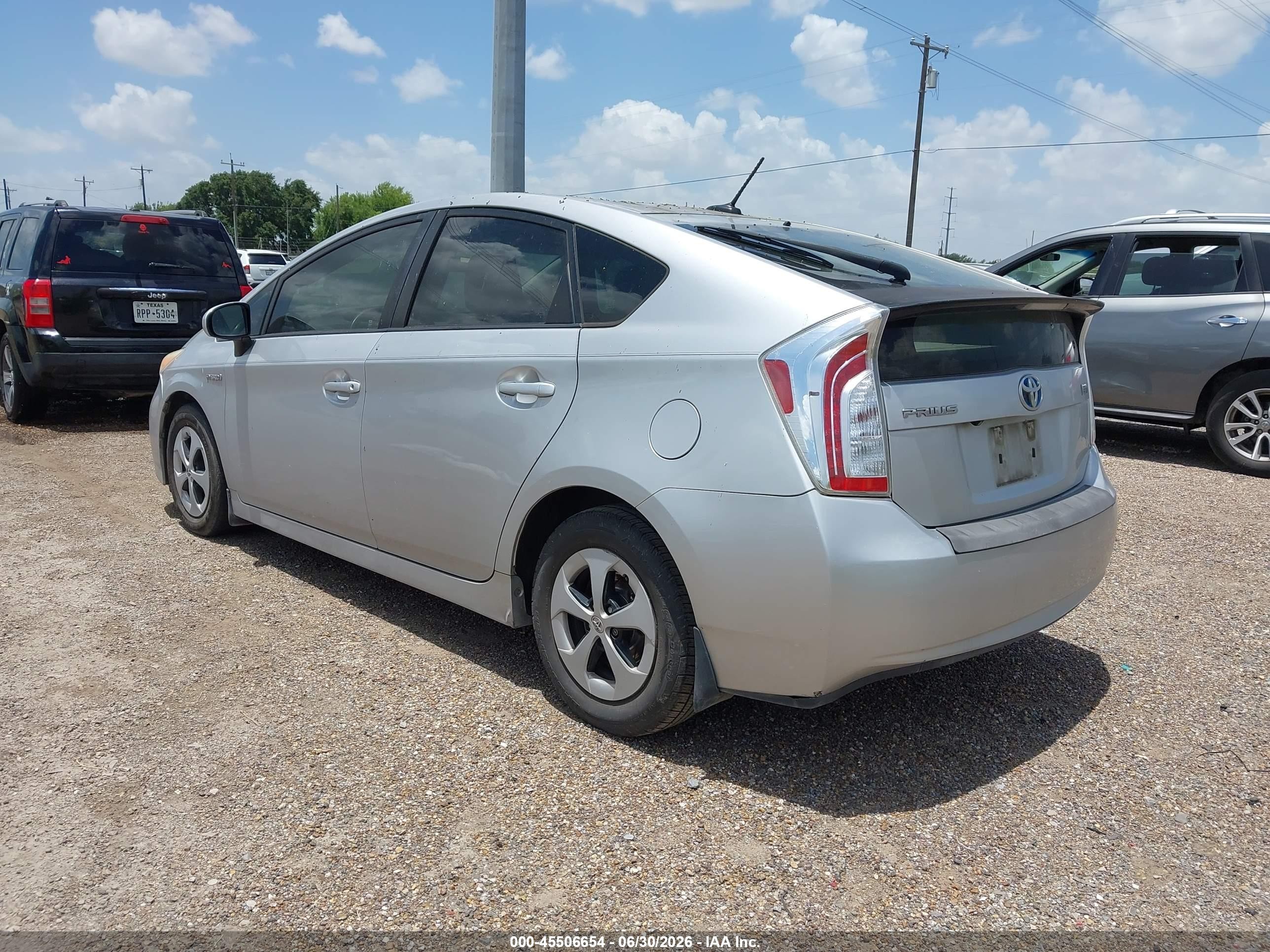 2012 Toyota Prius Three Silver vin: JTDKN3DU2C1545172