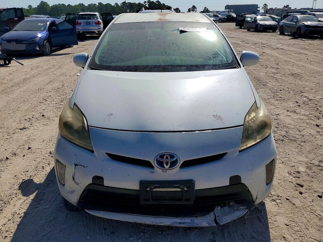 2012 Toyota Prius Two White vin: JTDKN3DU2C1554163