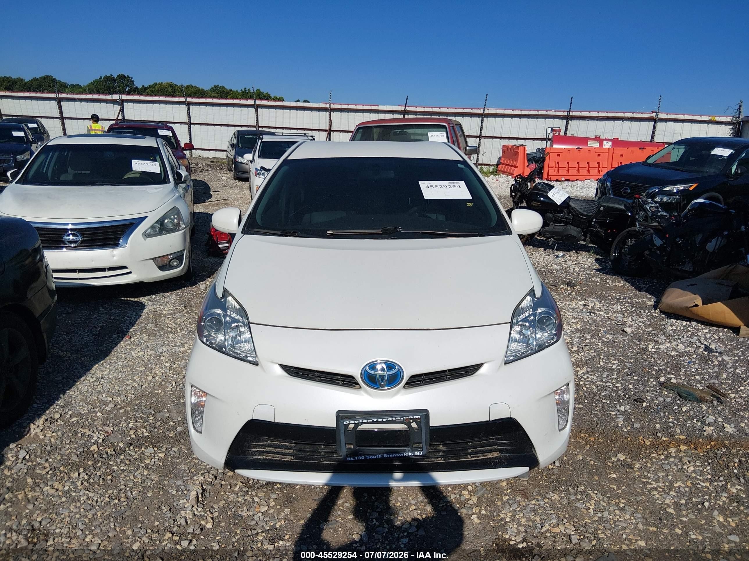 2012 Toyota Prius   White vin: JTDKN3DU2C1554678