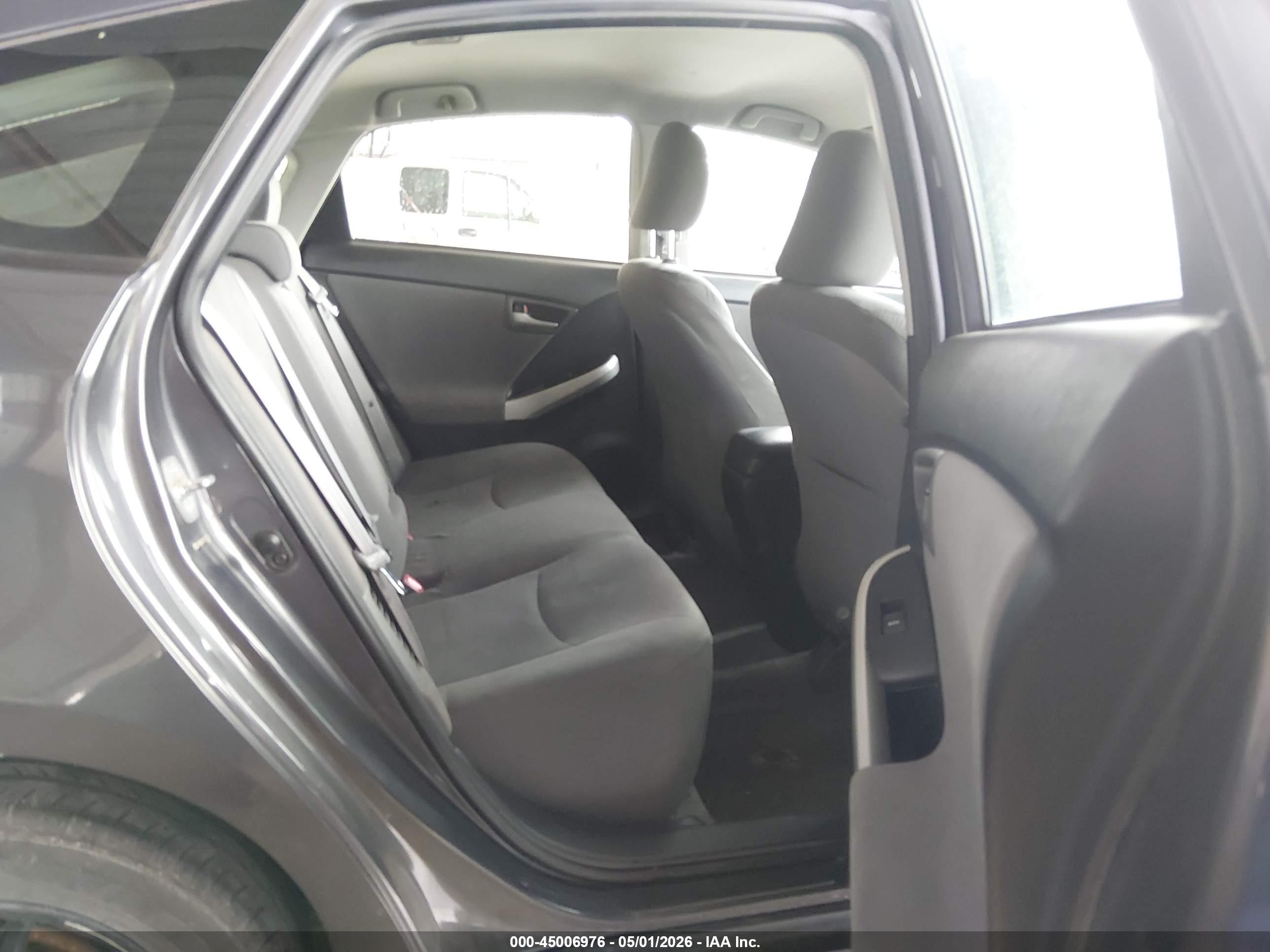2012 Toyota Prius Five/four/one/three/two Gray vin: JTDKN3DU2C1557936