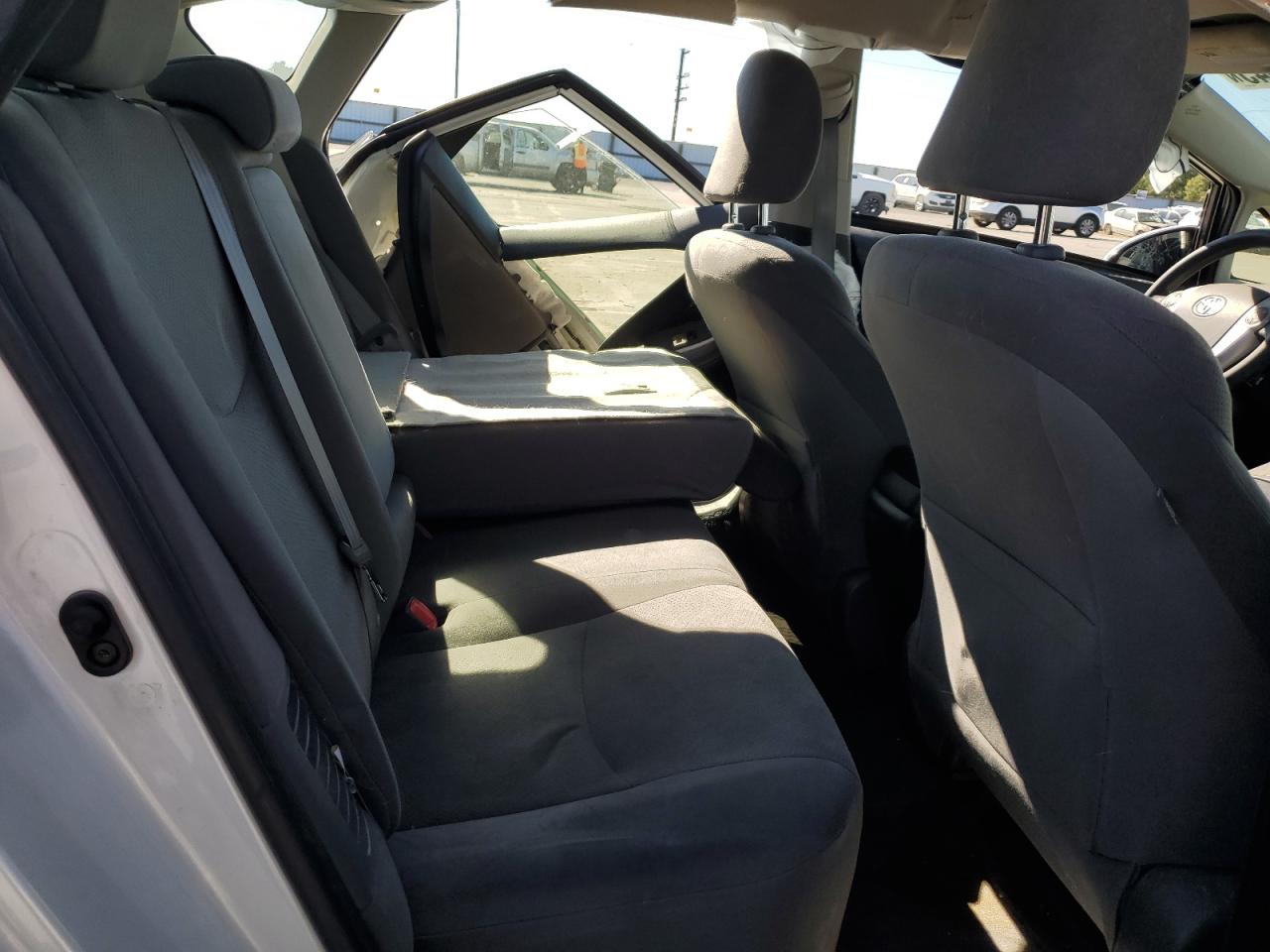 2012 Toyota Prius White vin: JTDKN3DU2C1607718