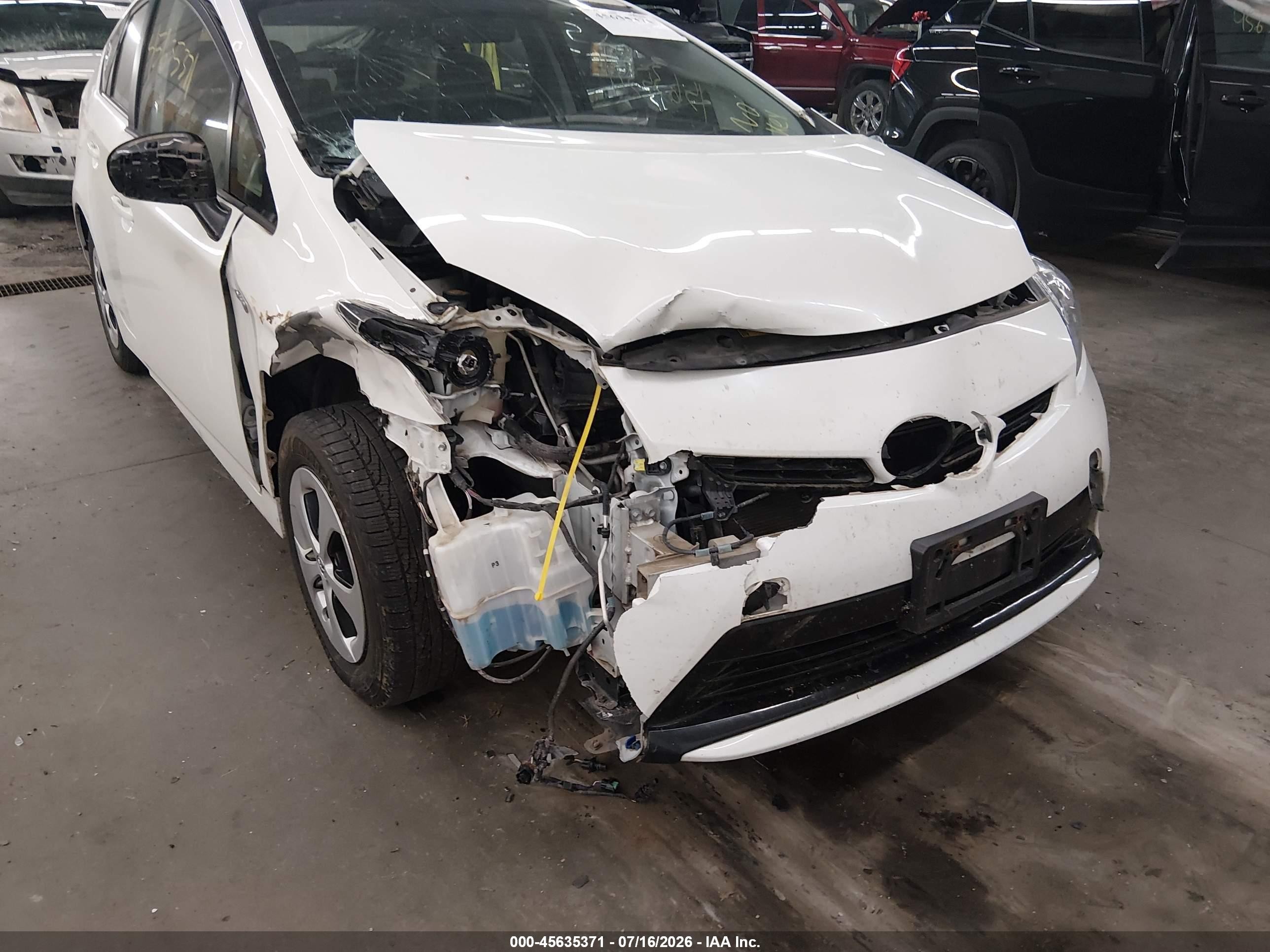 2012 Toyota Prius Two White vin: JTDKN3DU2C5375422