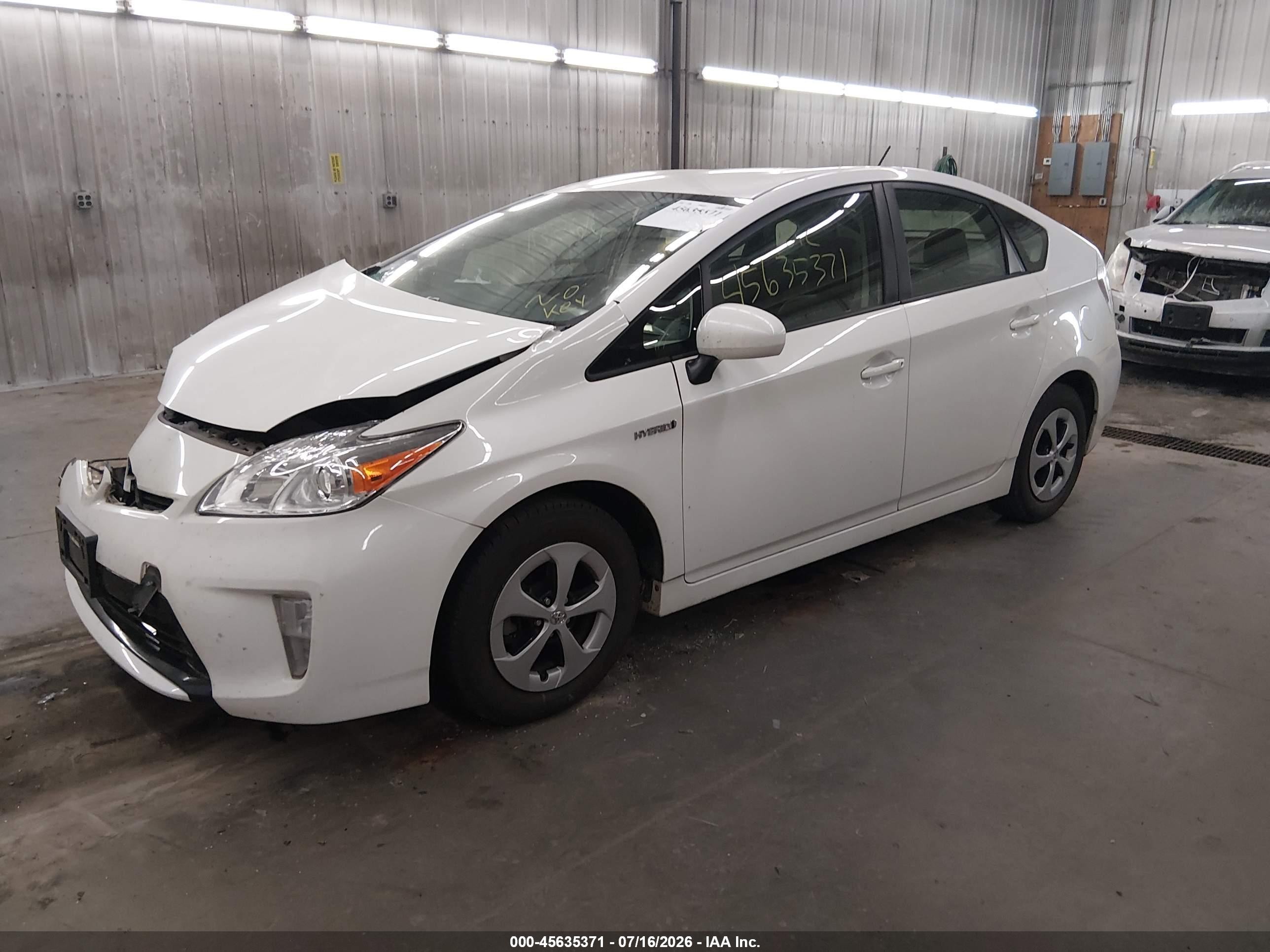 2012 Toyota Prius Two White vin: JTDKN3DU2C5375422