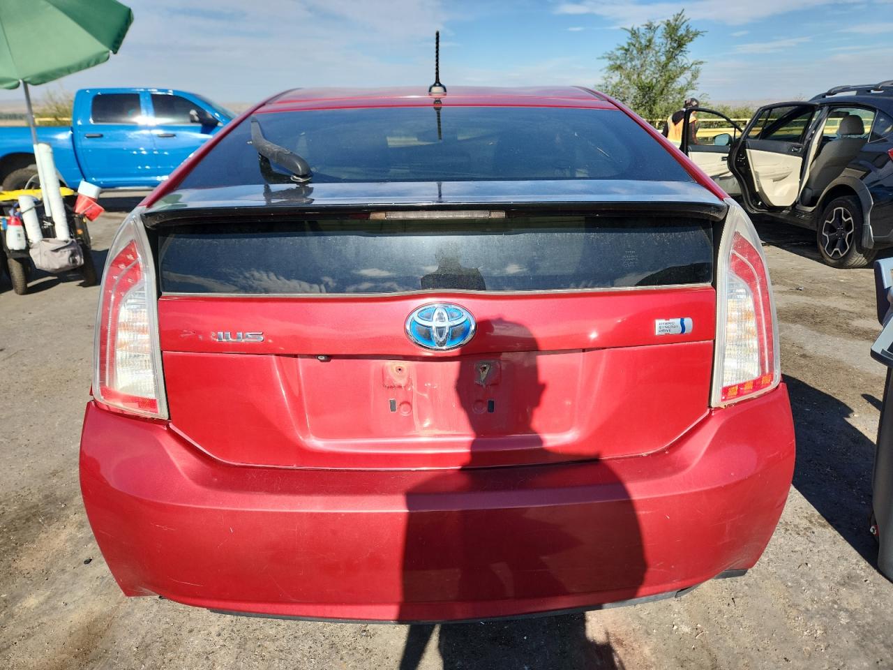 2012 Toyota Prius Red vin: JTDKN3DU2C5392334