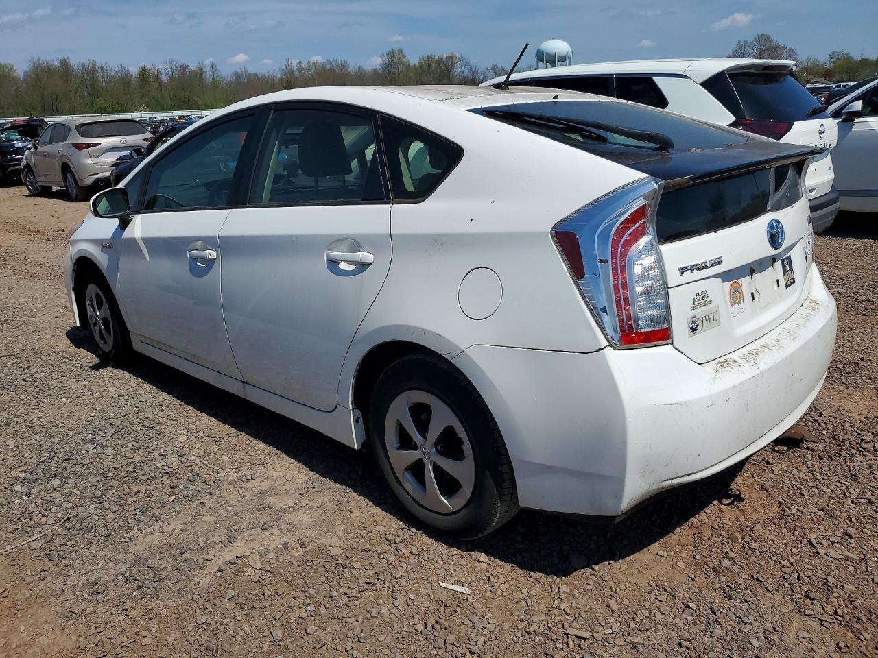 2012 Toyota Prius Two White vin: JTDKN3DU2C5398229