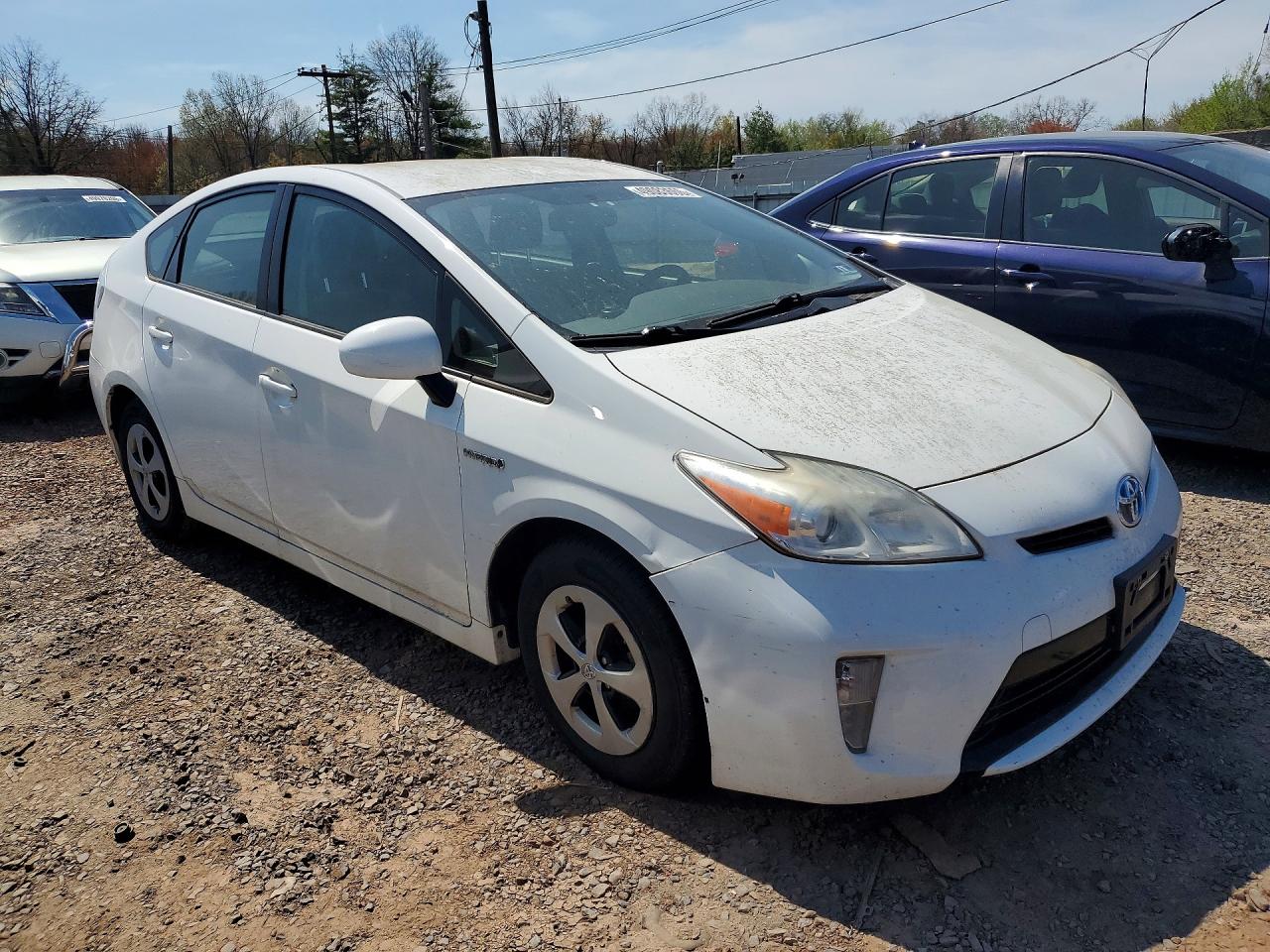 2012 Toyota Prius Two White vin: JTDKN3DU2C5398229