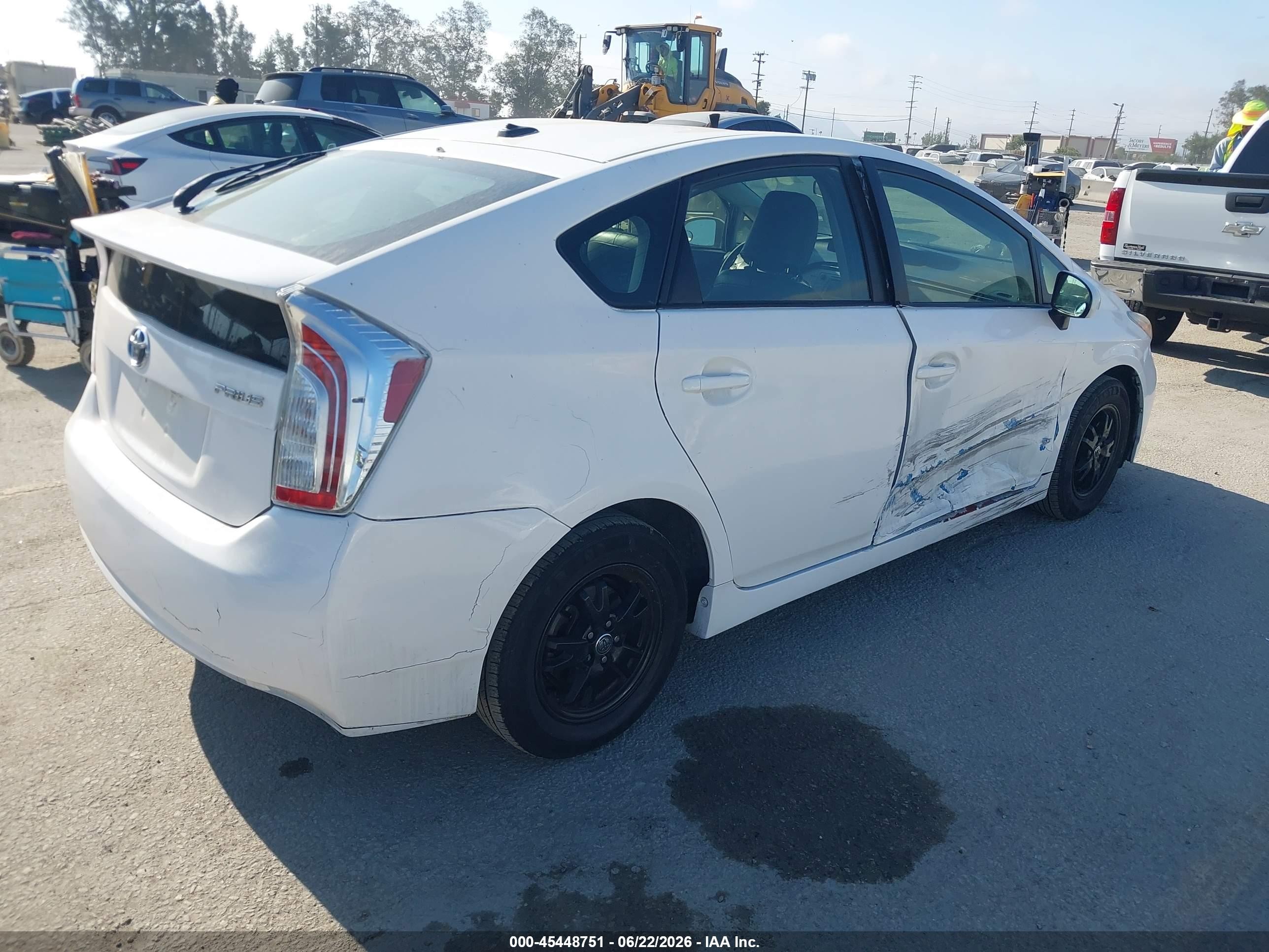 2012 Toyota Prius Three White vin: JTDKN3DU2C5408239