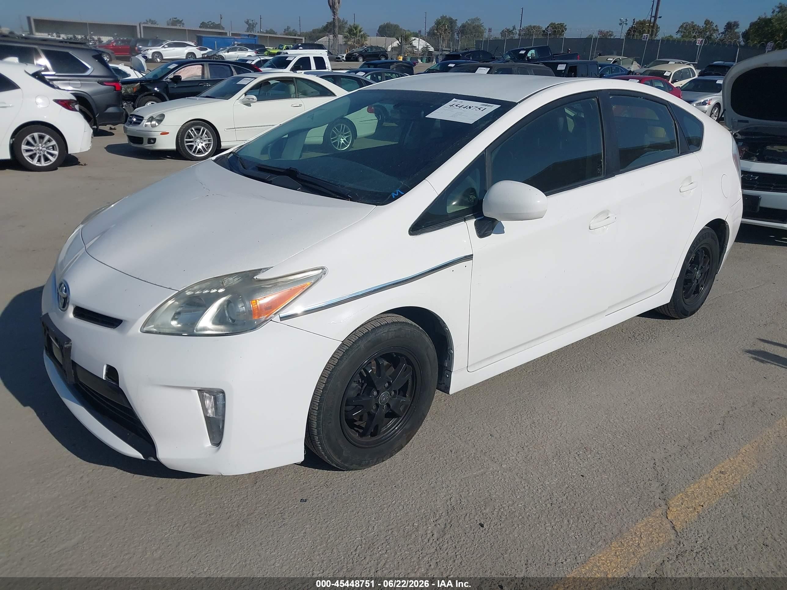 2012 Toyota Prius Three White vin: JTDKN3DU2C5408239
