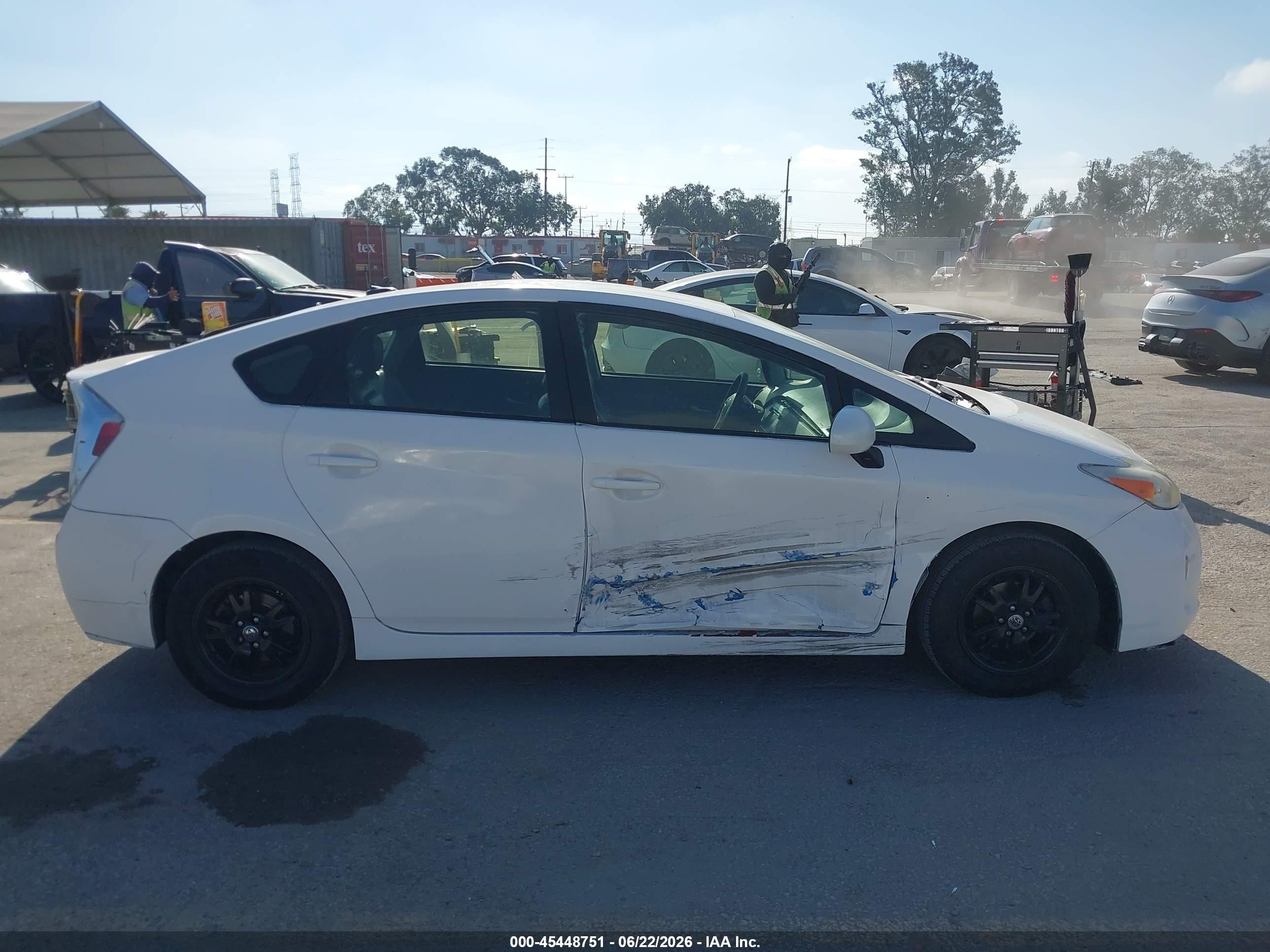 2012 Toyota Prius Three White vin: JTDKN3DU2C5408239