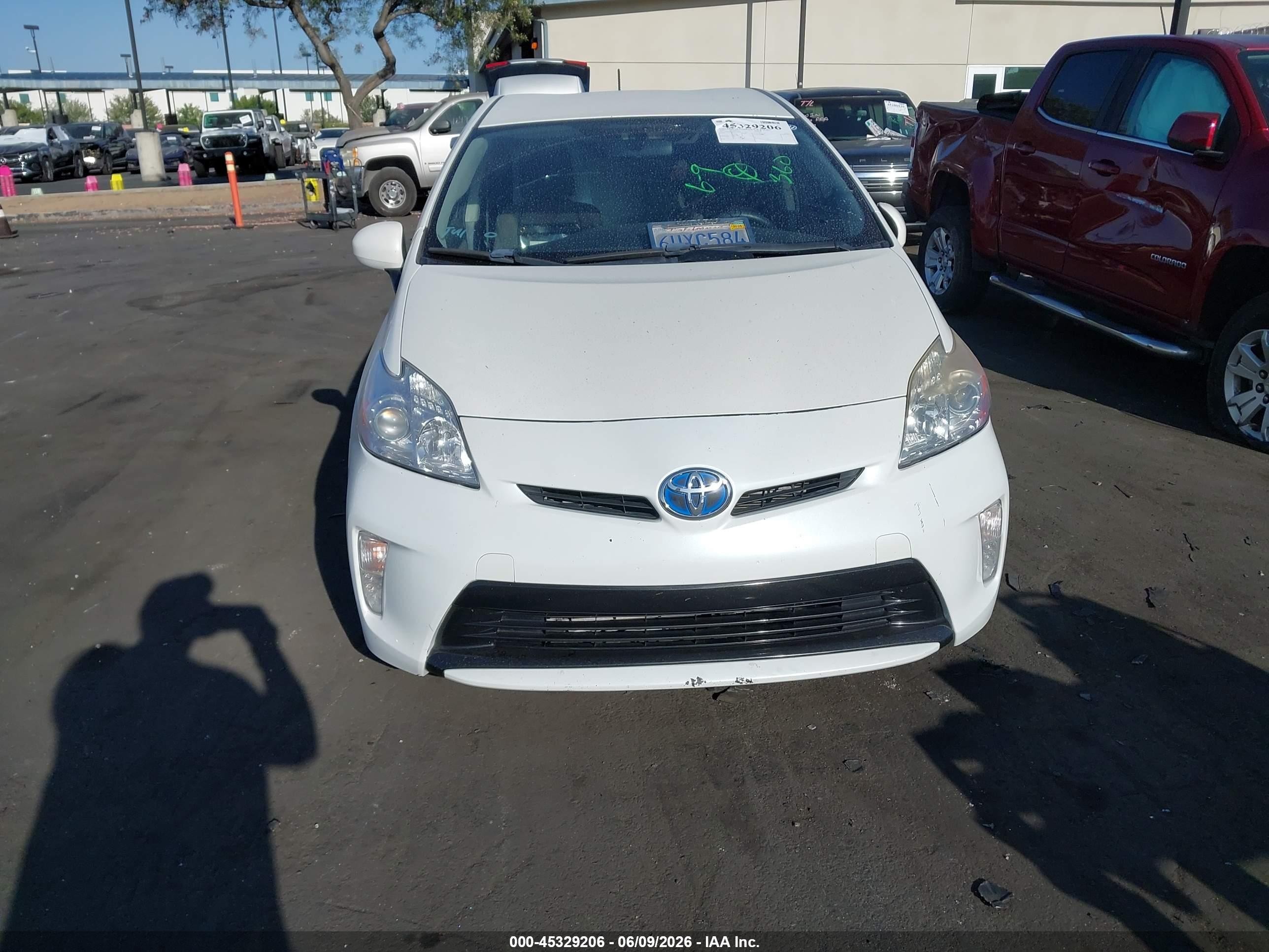 2012 Toyota Prius Two White vin: JTDKN3DU2C5412470
