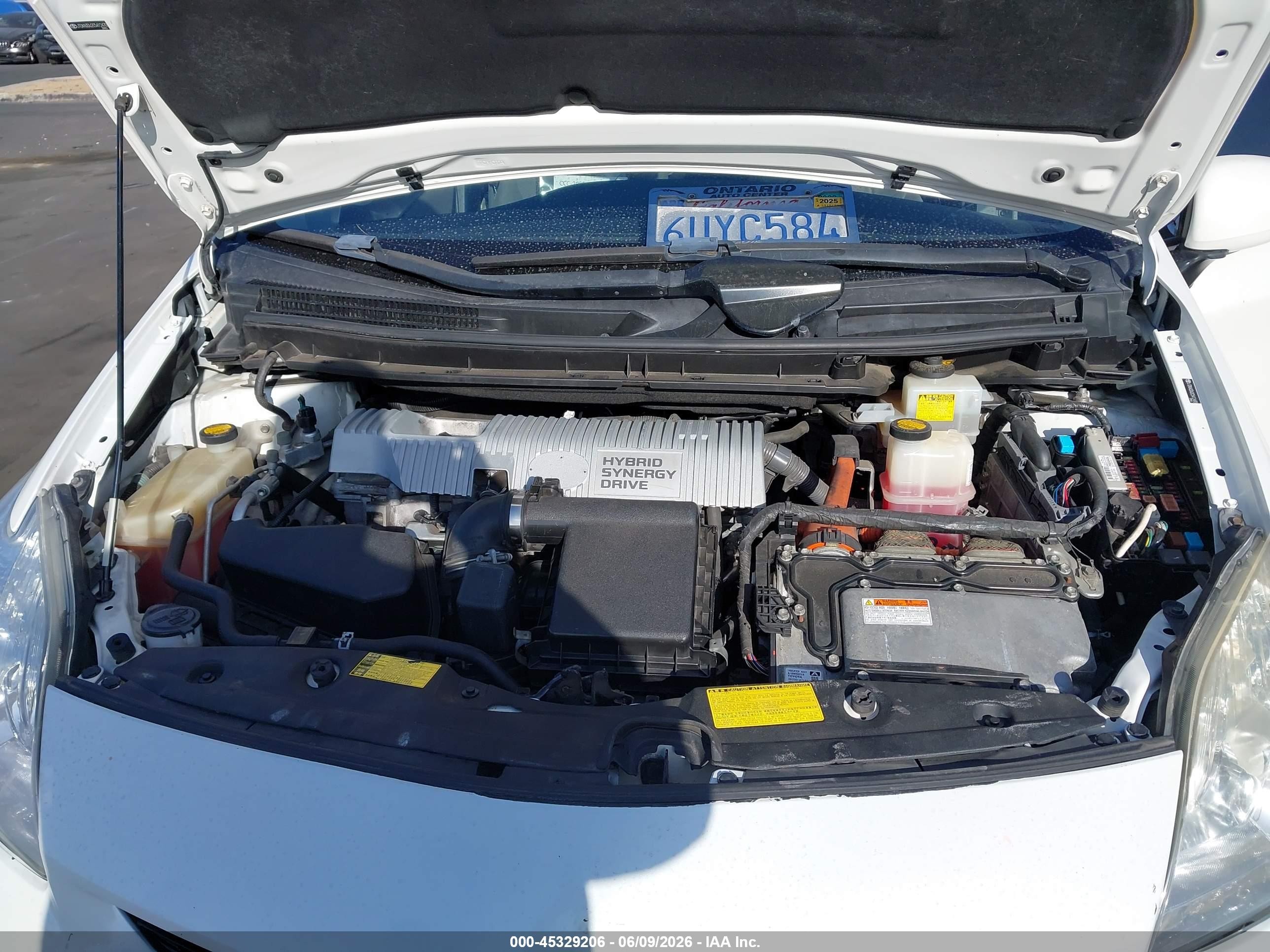 2012 Toyota Prius Two White vin: JTDKN3DU2C5412470