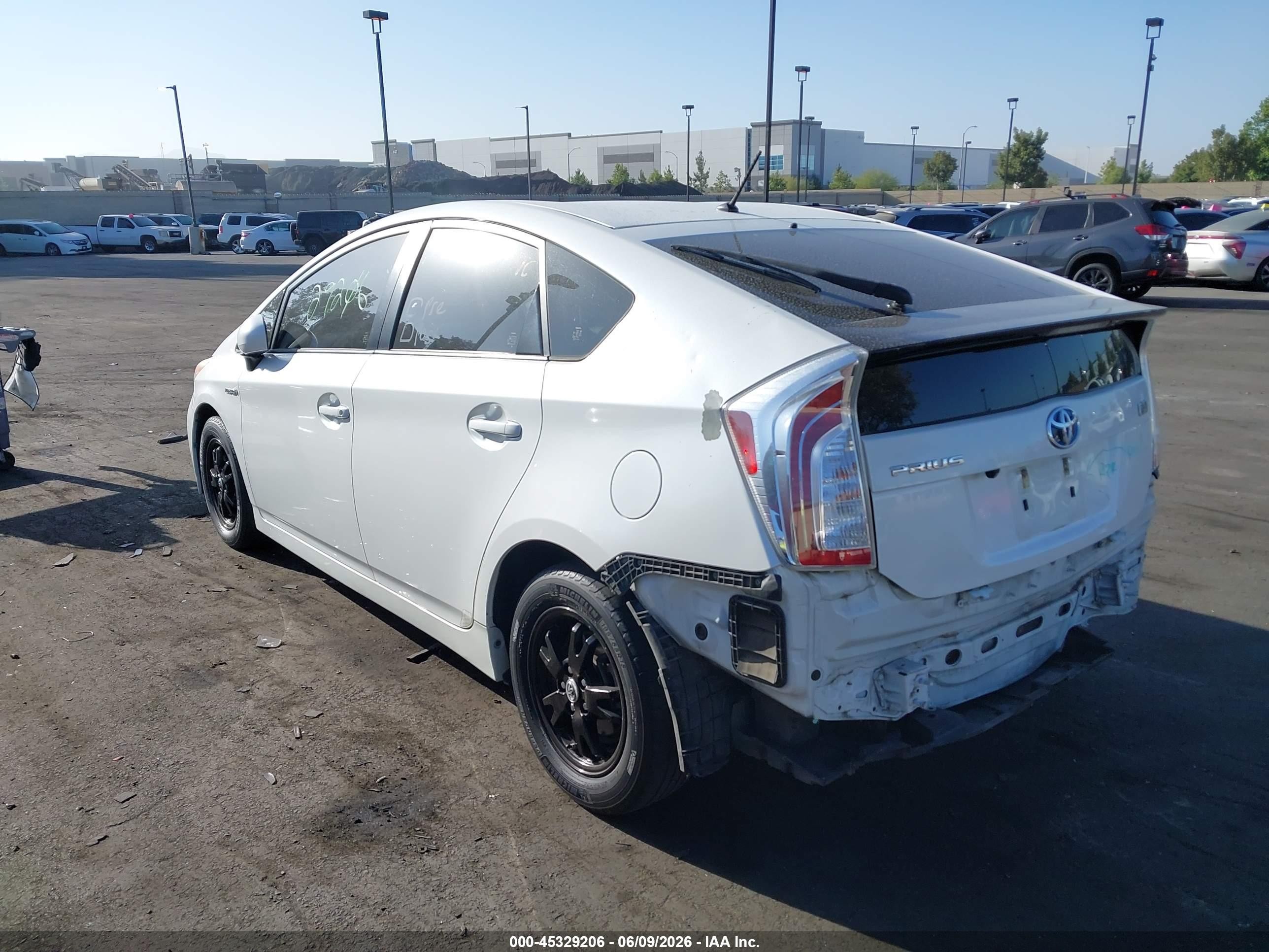 2012 Toyota Prius Two White vin: JTDKN3DU2C5412470