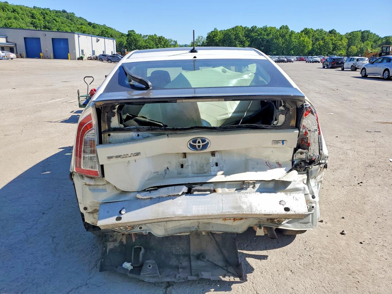 2012 Toyota Prius Three White vin: JTDKN3DU2C5415112