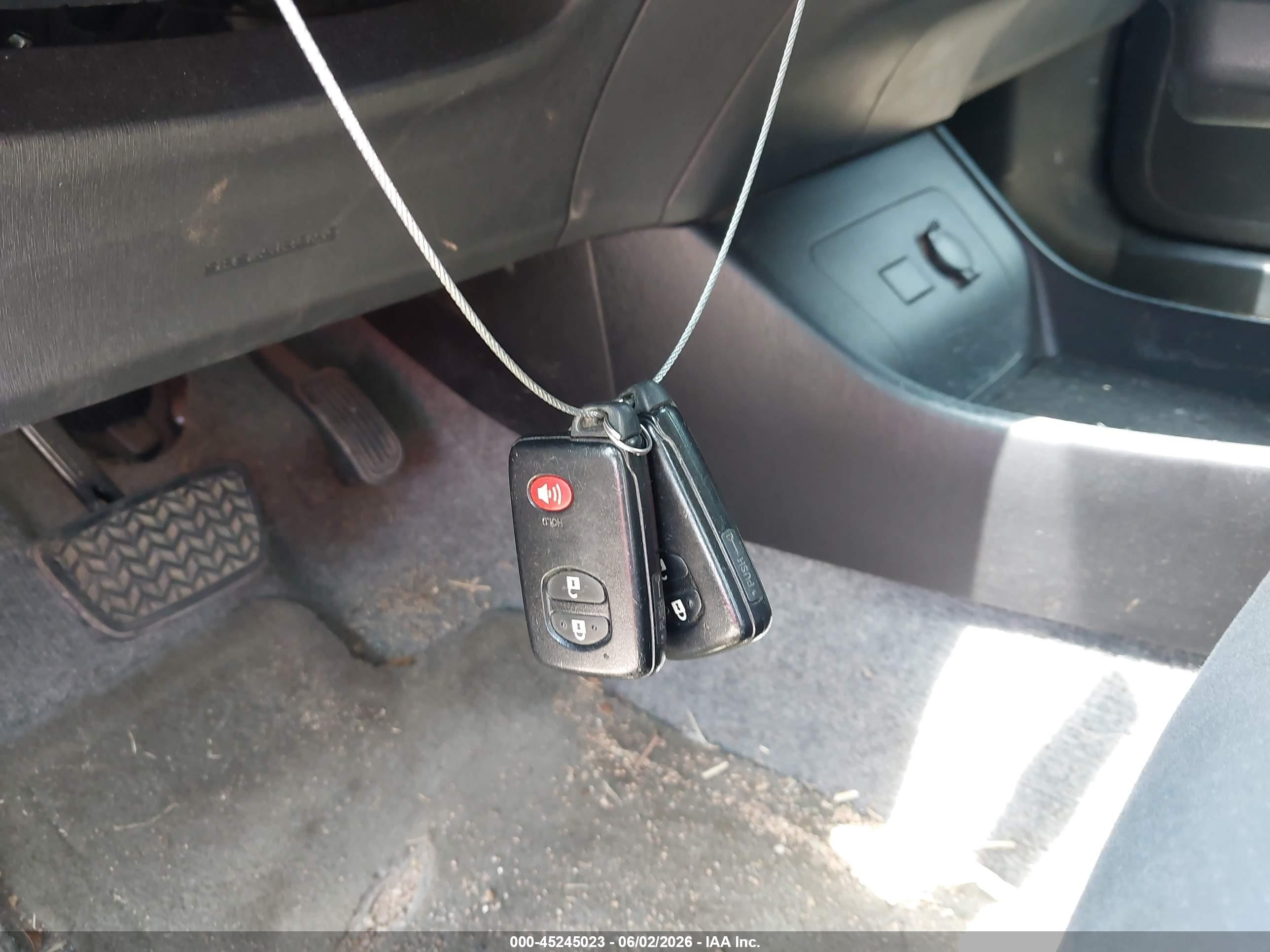 2012 Toyota Prius   Черный vin: JTDKN3DU2C5448000