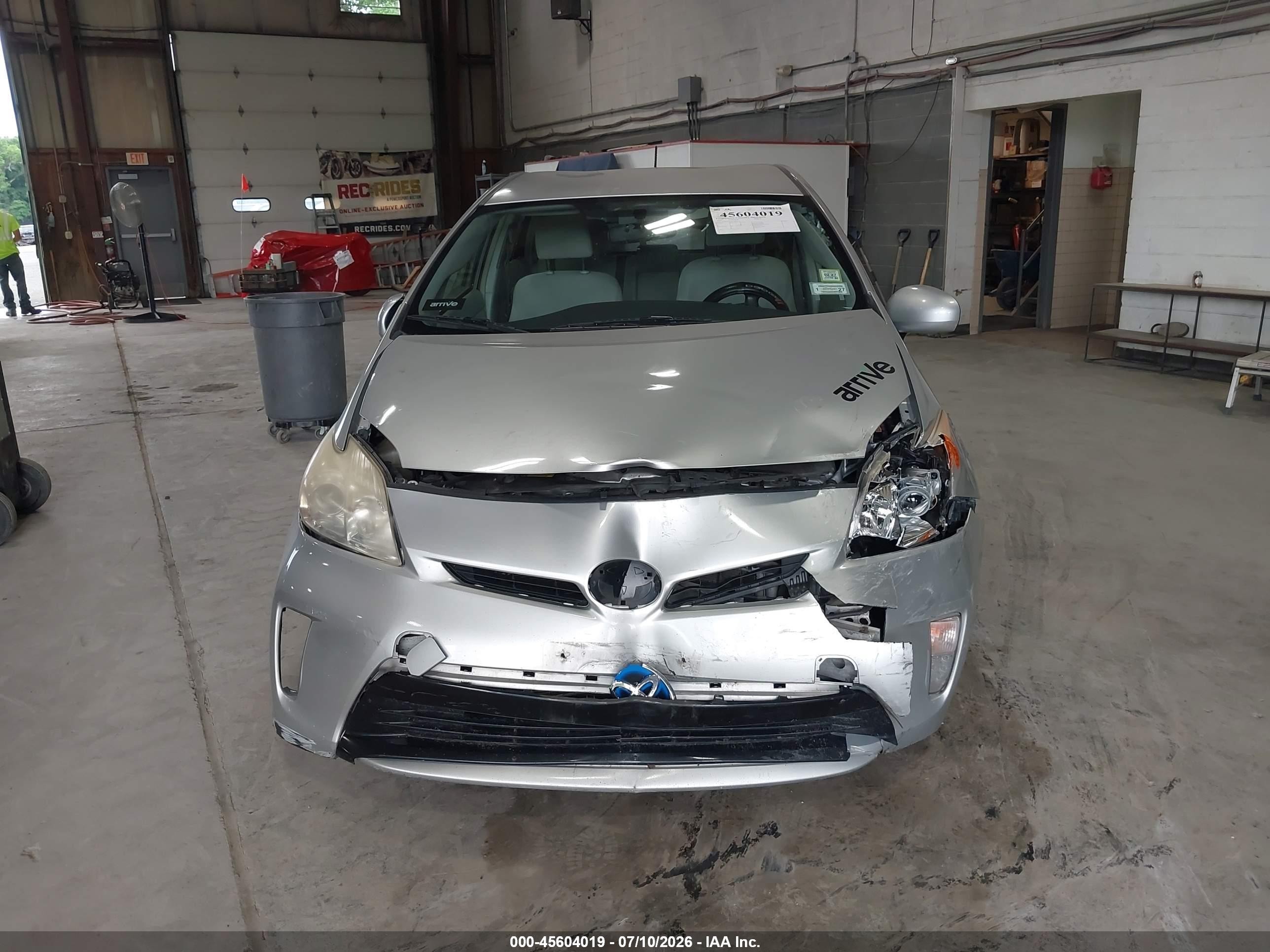2012 Toyota Prius Two Gray vin: JTDKN3DU2C5455612