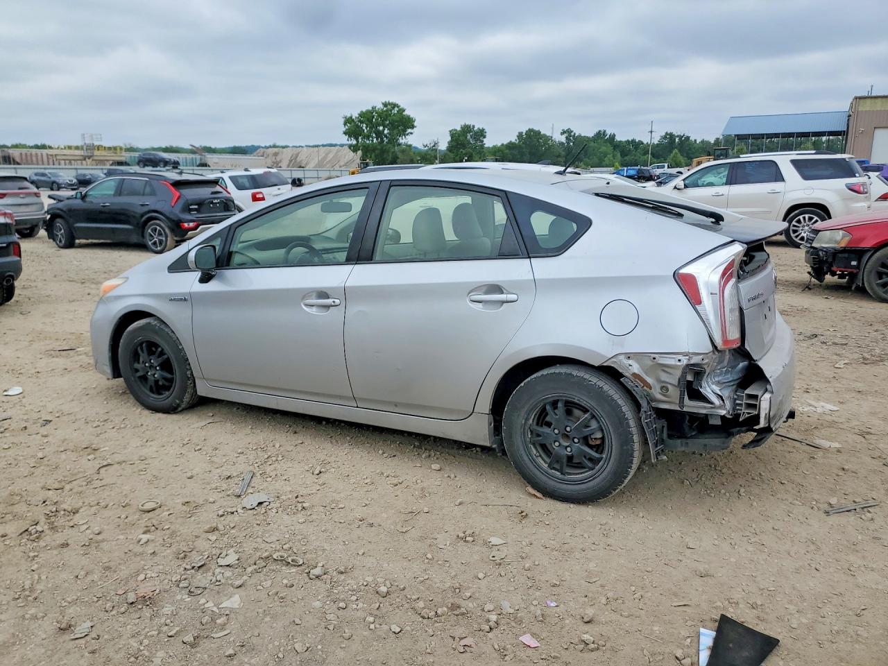 2012 Toyota Prius Two Серебряный vin: JTDKN3DU2C5458817