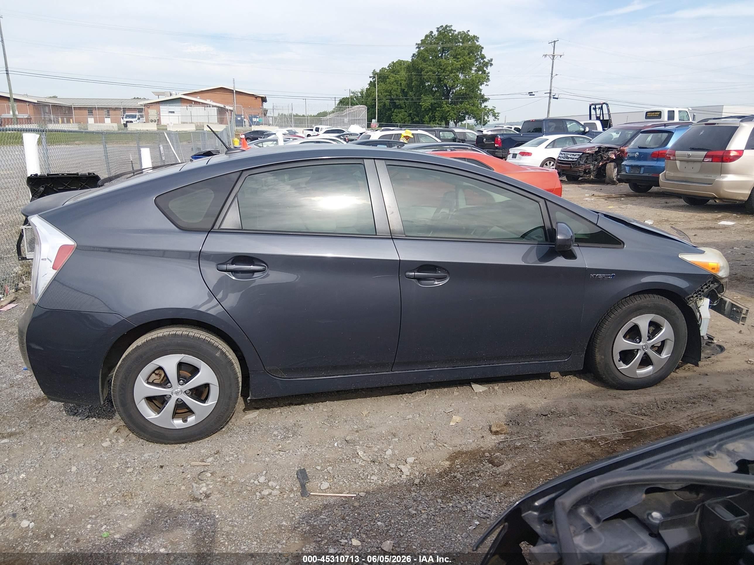 2012 Toyota Prius Three Gray vin: JTDKN3DU2C5475424