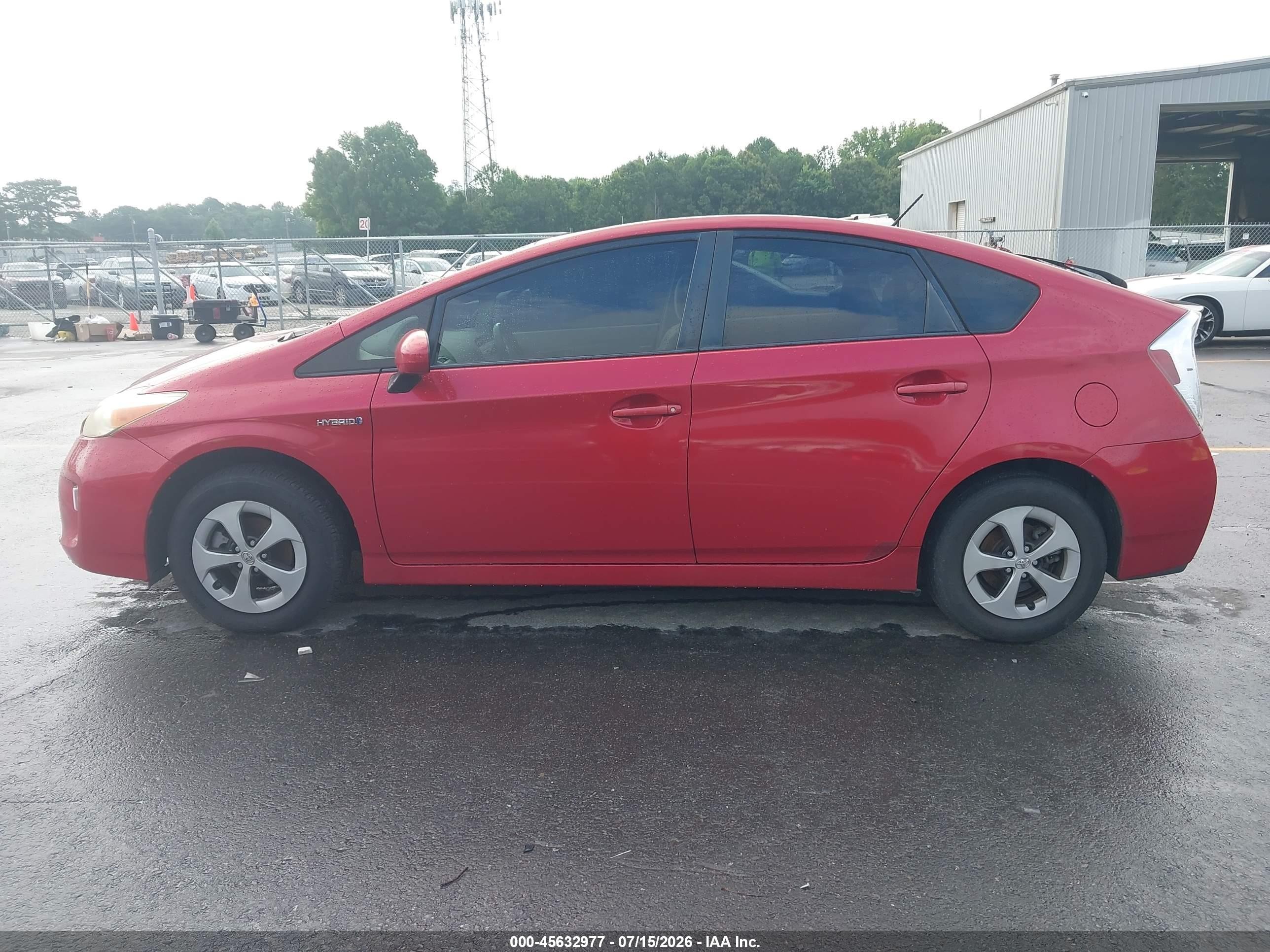 2012 Toyota Prius Two Red vin: JTDKN3DU2C5485810