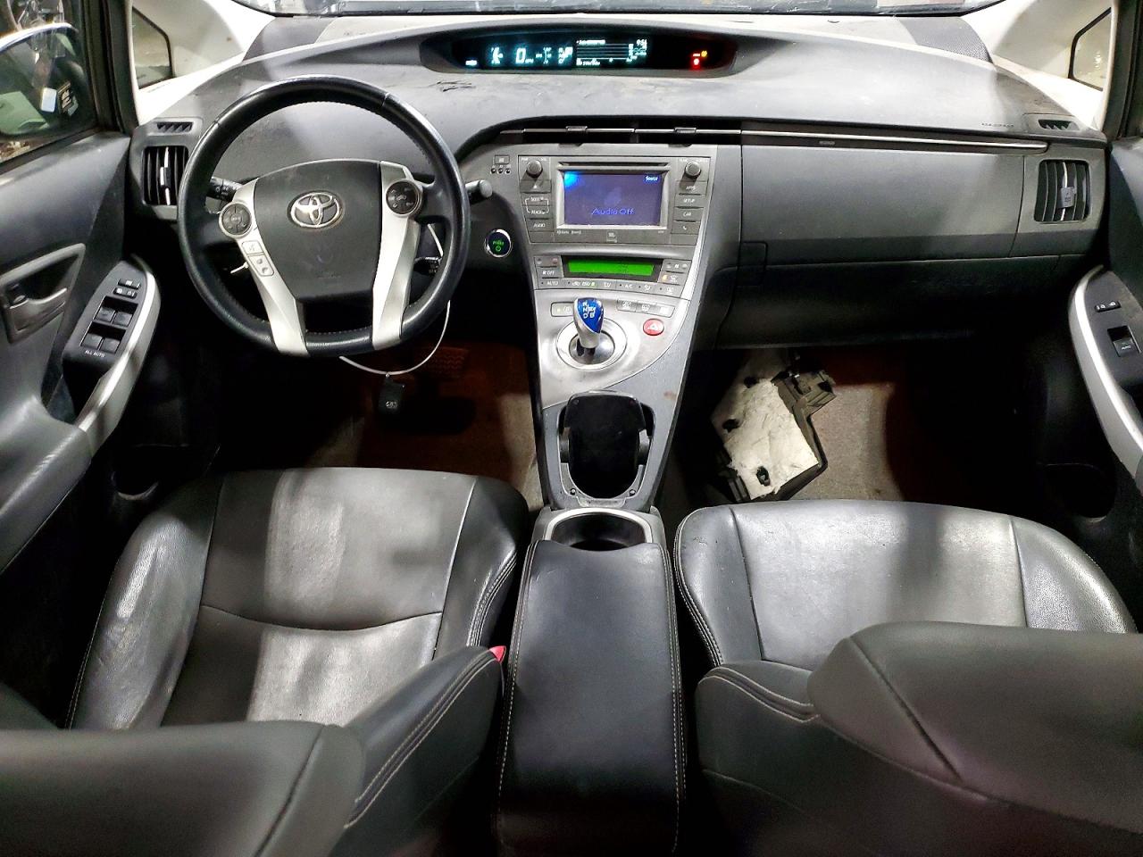2012 Toyota Prius Four Белый vin: JTDKN3DU2C5520331