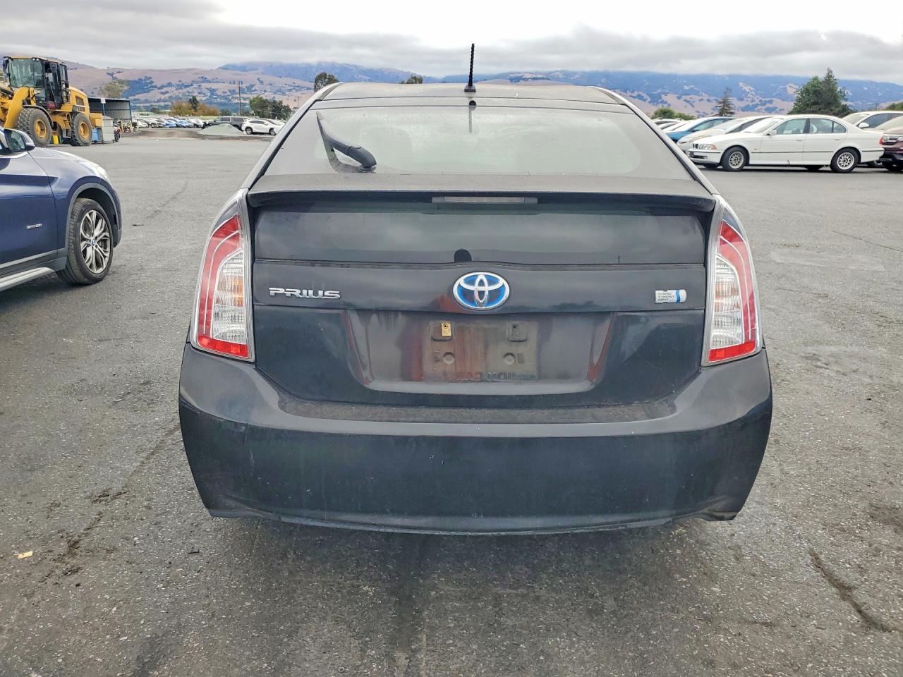 2012 Toyota Prius Two Черный vin: JTDKN3DU2C5522015