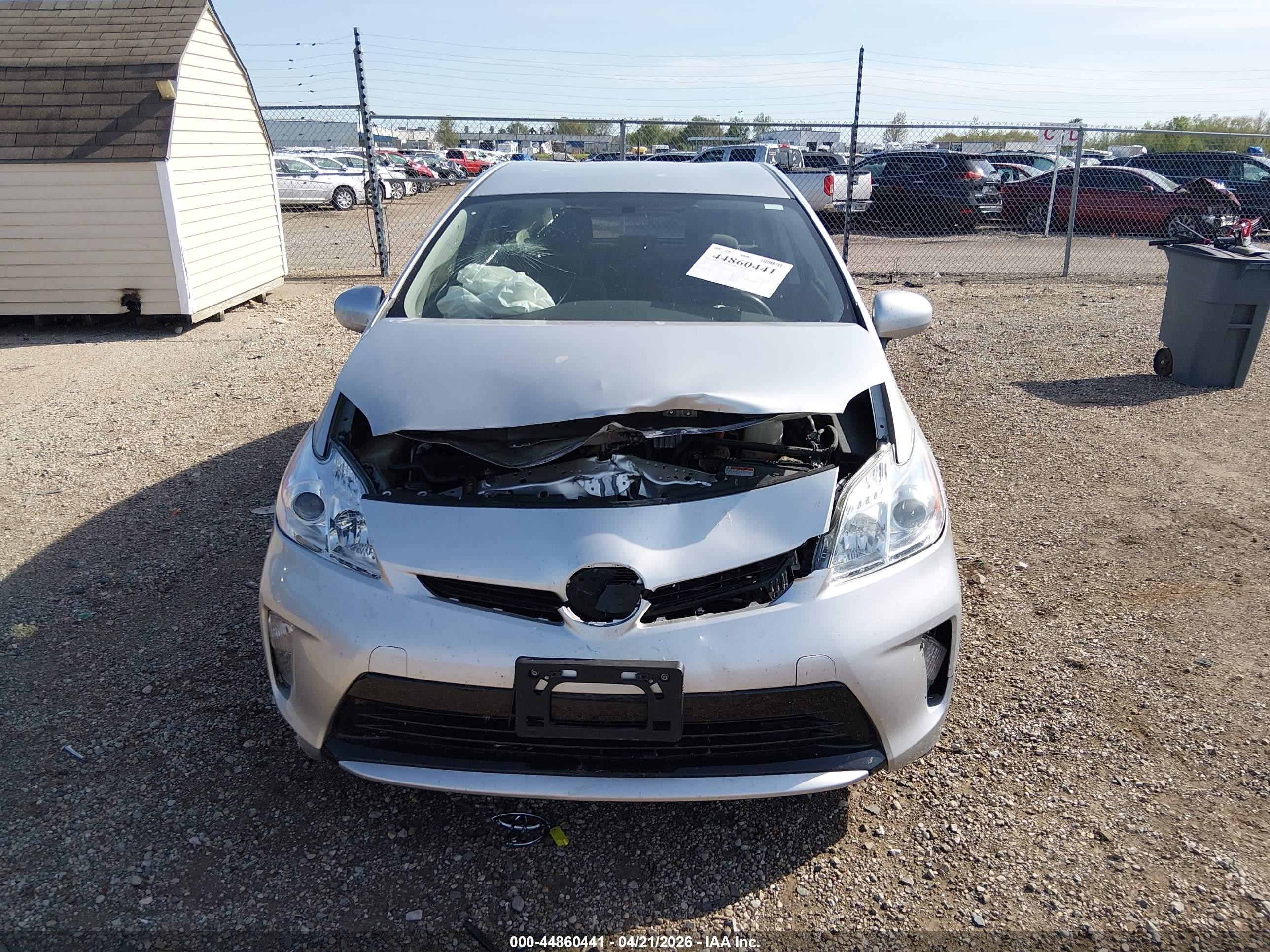 2013 Toyota Prius Three Silver vin: JTDKN3DU2D0342080