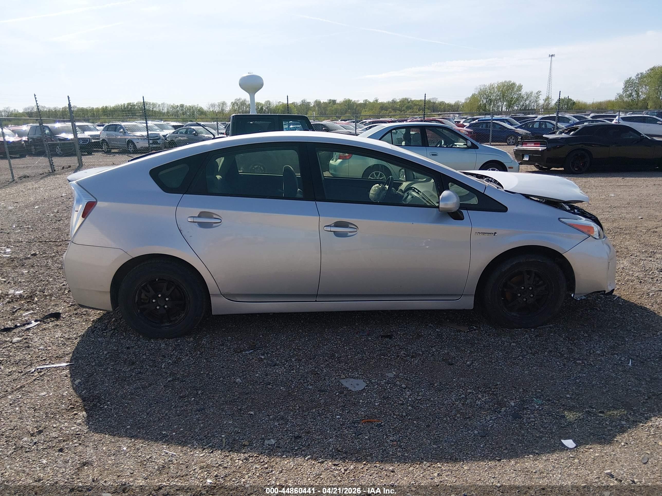 2013 Toyota Prius Three Silver vin: JTDKN3DU2D0342080