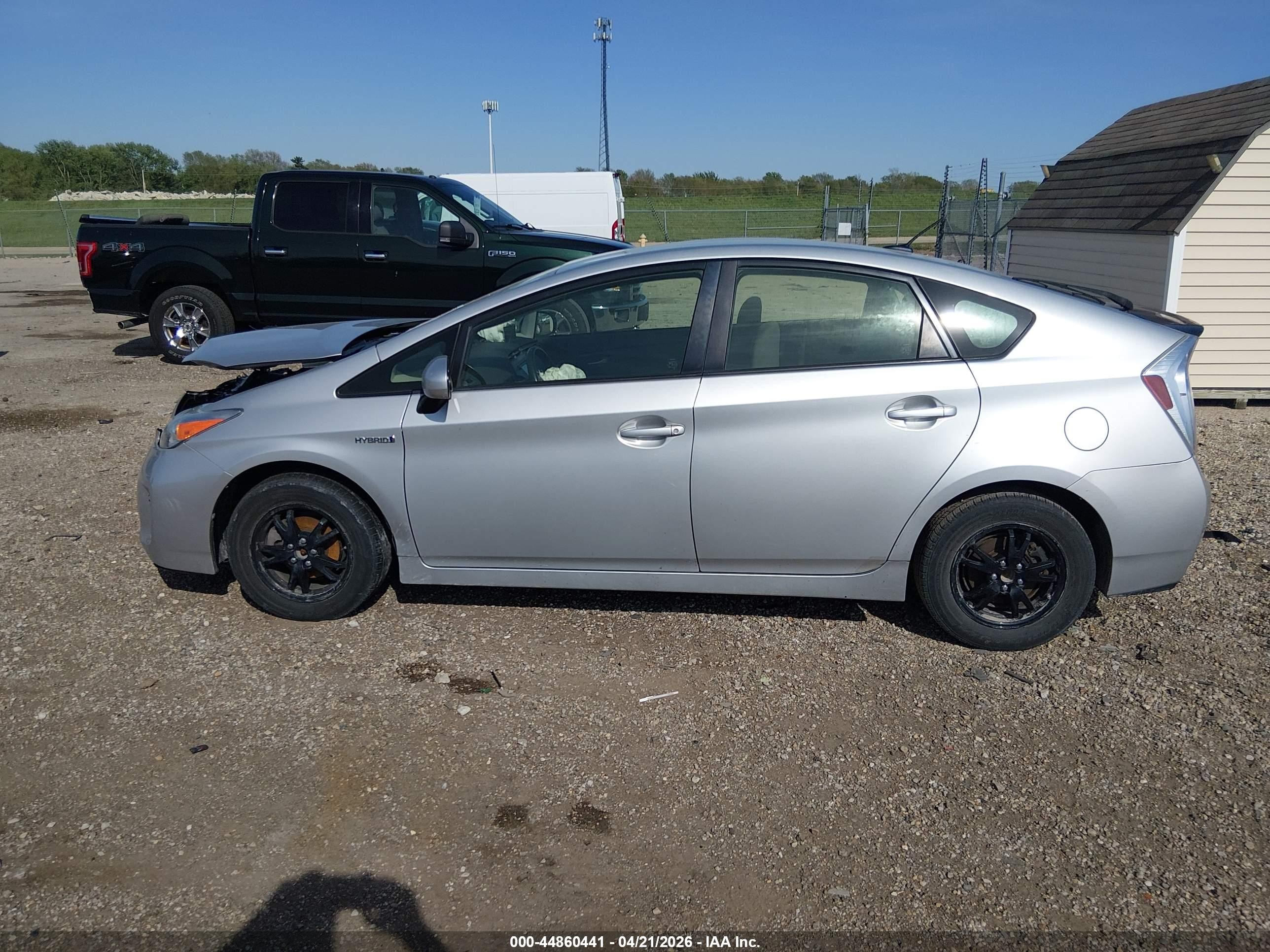 2013 Toyota Prius Three Silver vin: JTDKN3DU2D0342080