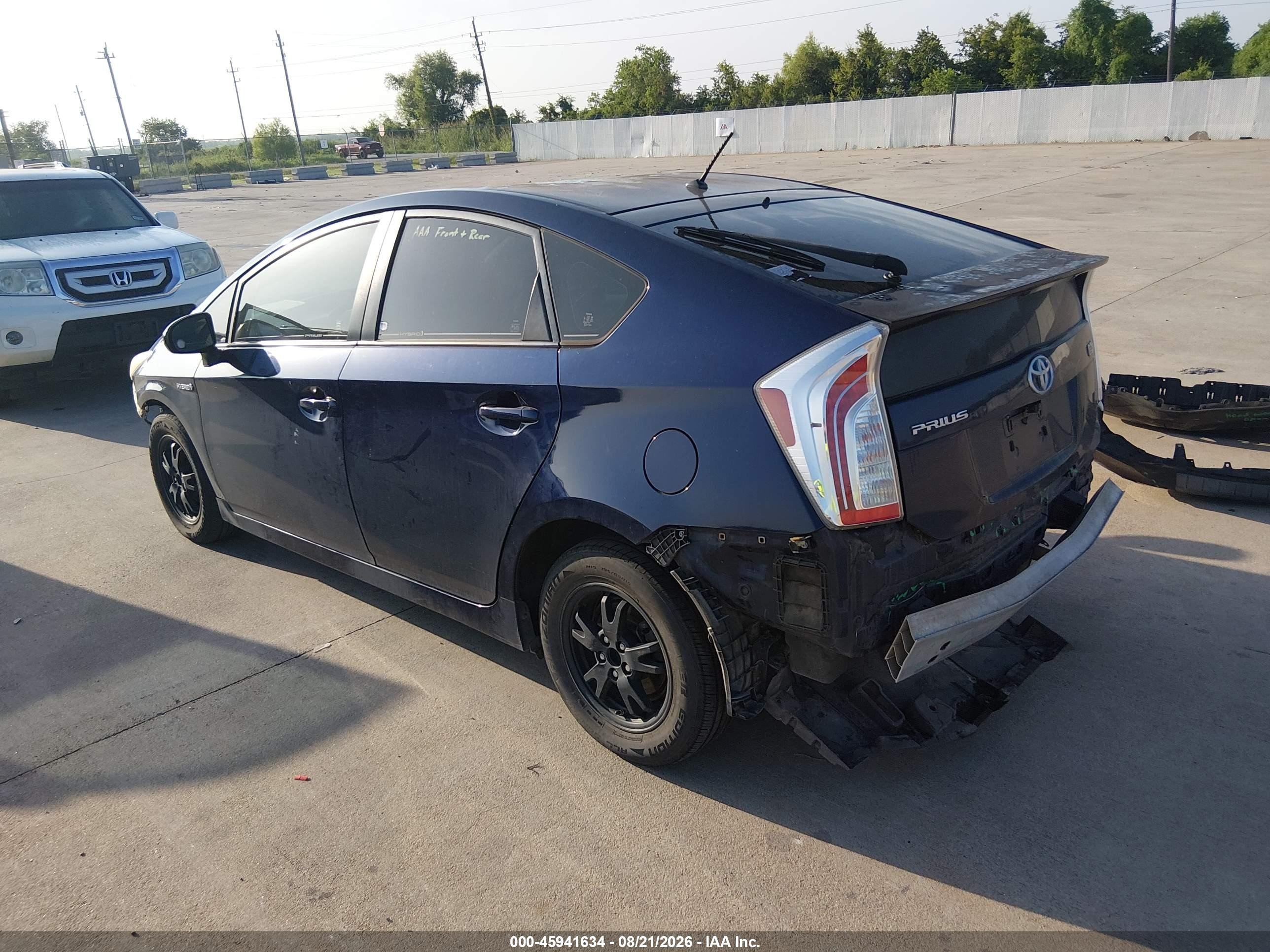 2013 Toyota Prius Two Синий vin: JTDKN3DU2D0345593