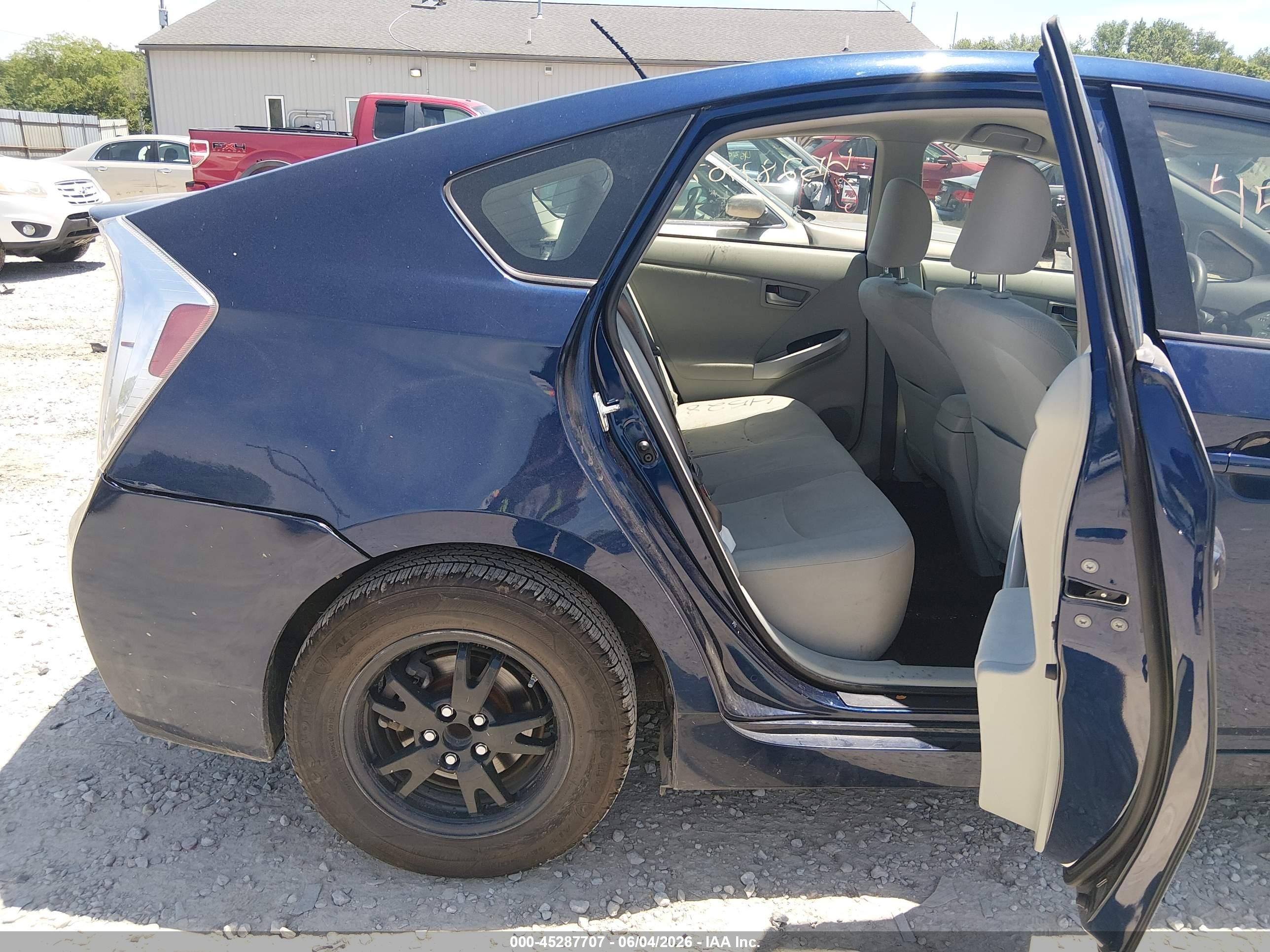 2013 Toyota Prius Two Blue vin: JTDKN3DU2D1621345
