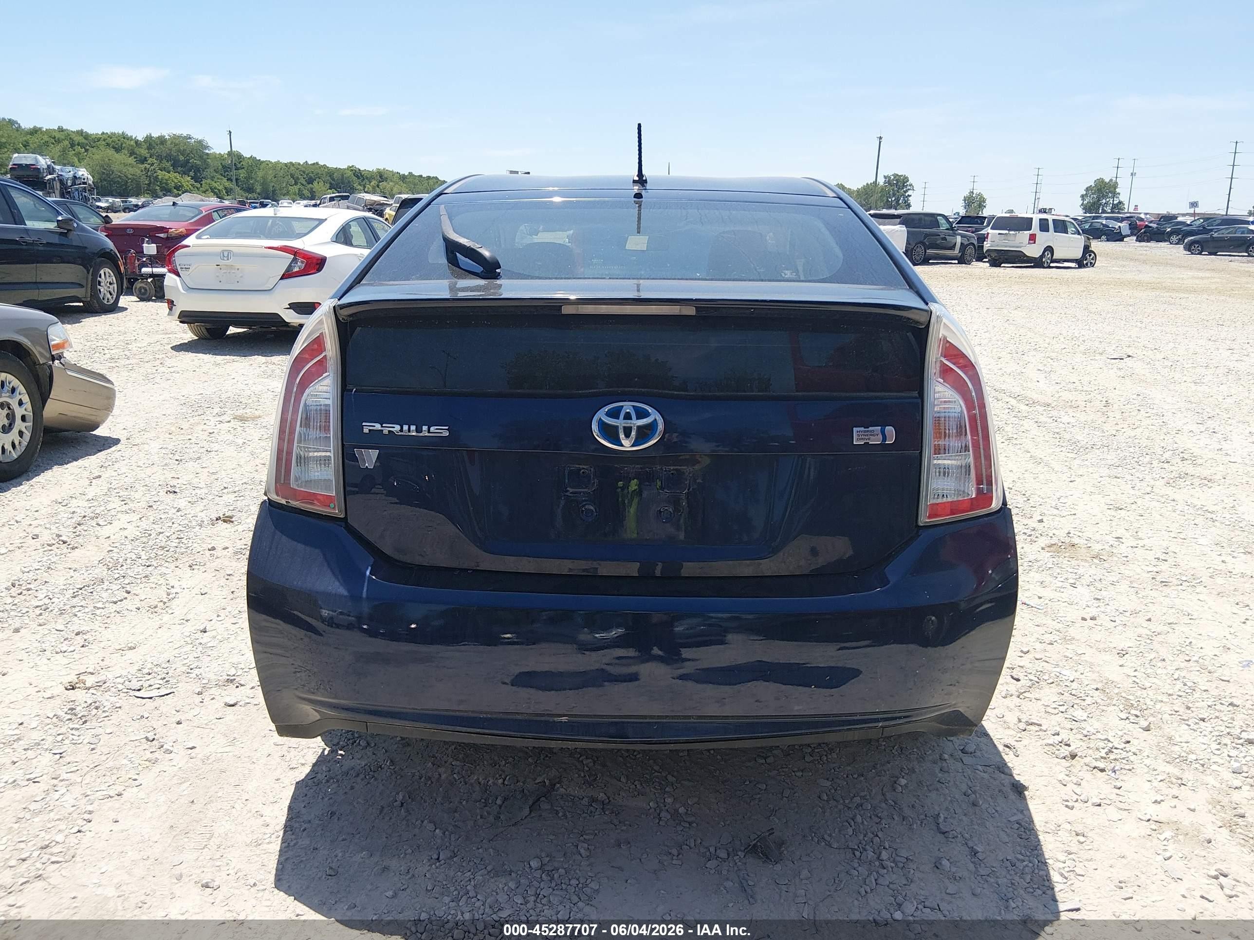 2013 Toyota Prius Two Blue vin: JTDKN3DU2D1621345