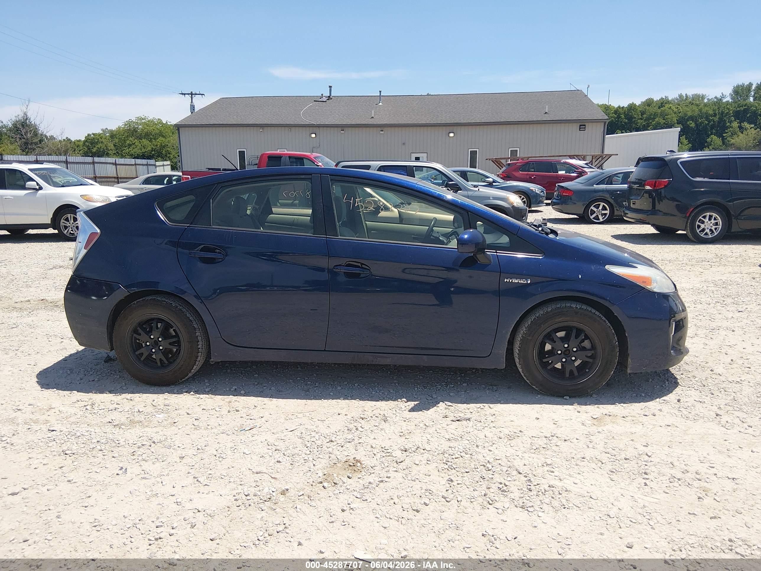 2013 Toyota Prius Two Blue vin: JTDKN3DU2D1621345