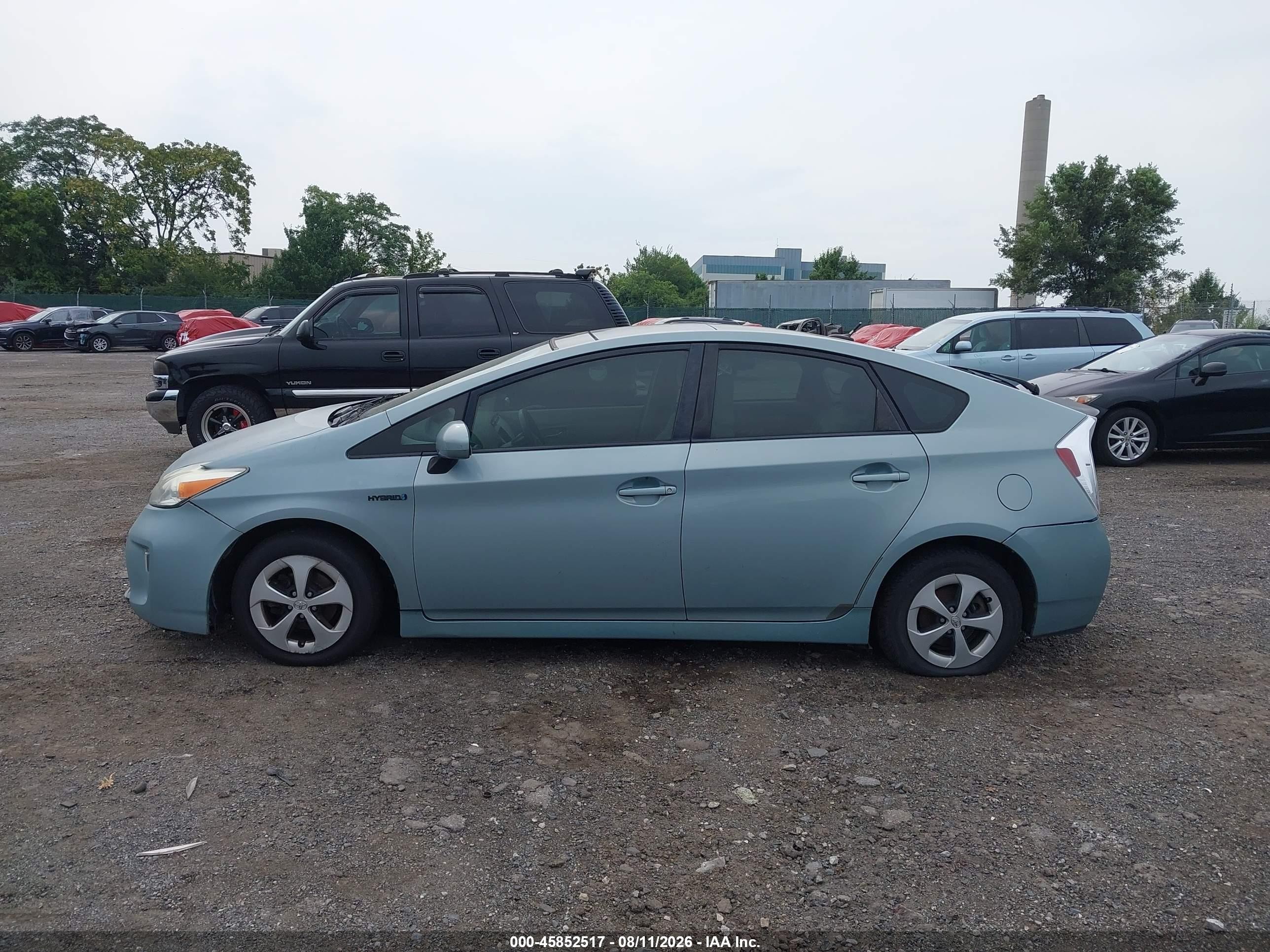 2013 Toyota Prius Three Teal vin: JTDKN3DU2D1659609