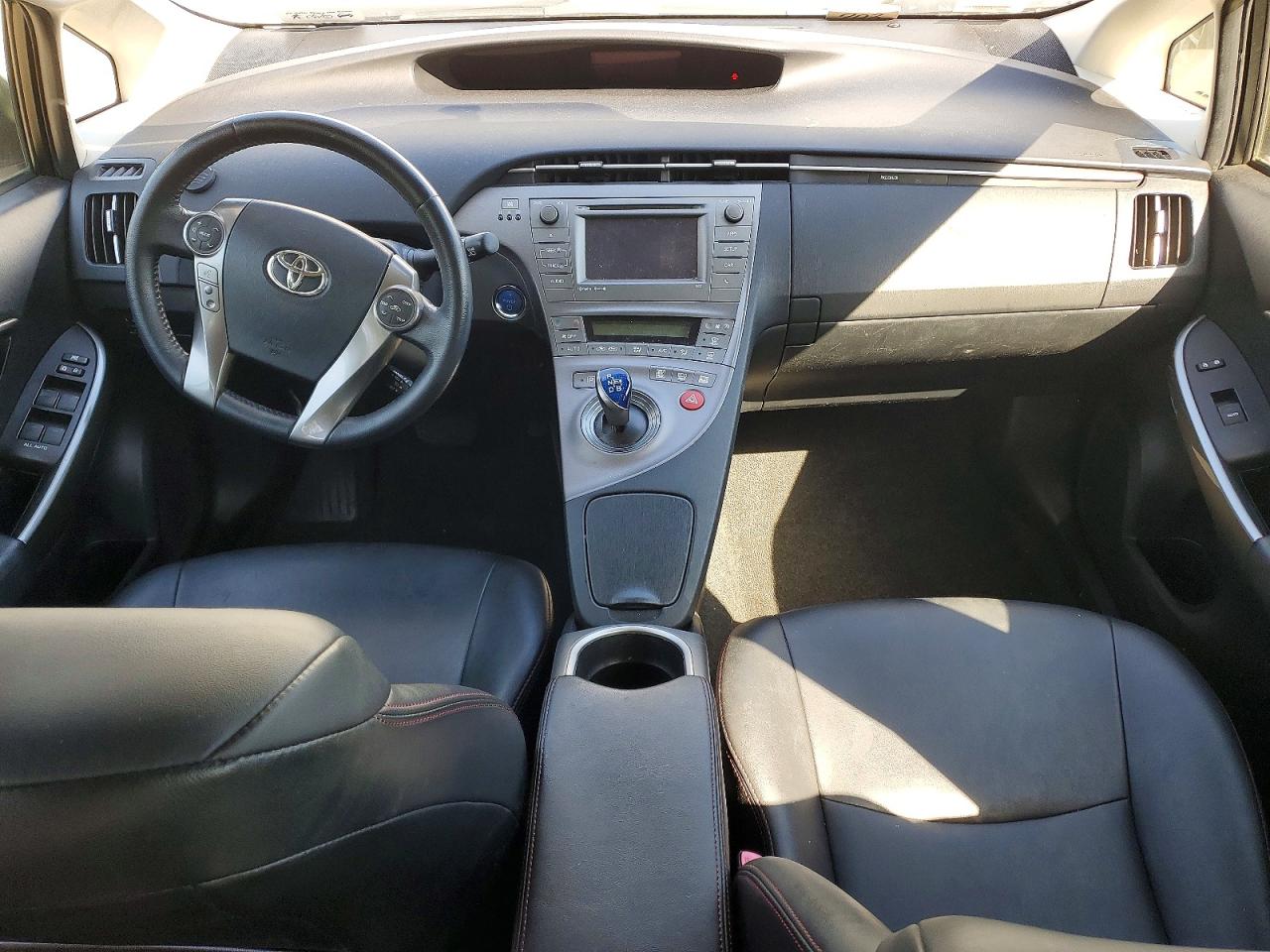 2013 Toyota Prius Persona Series Se Белый vin: JTDKN3DU2D1663059