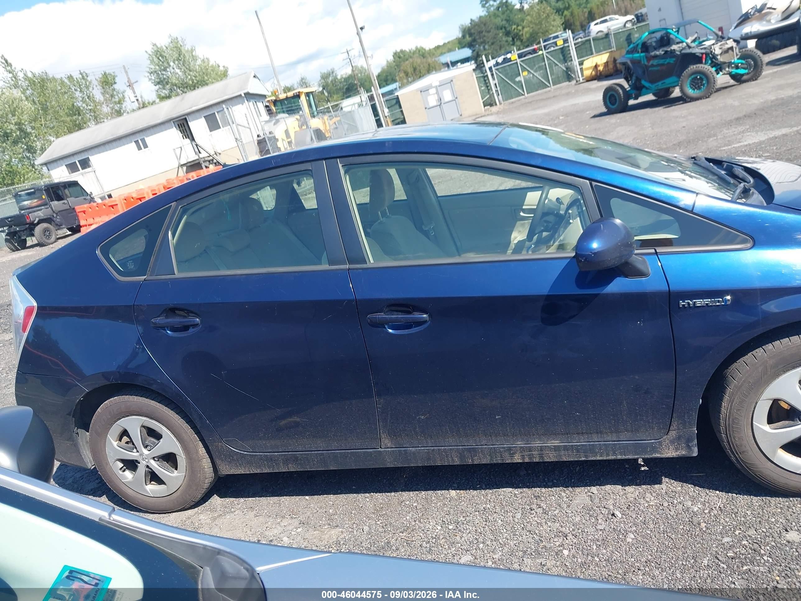 2013 Toyota Prius Three Синий vin: JTDKN3DU2D1685563