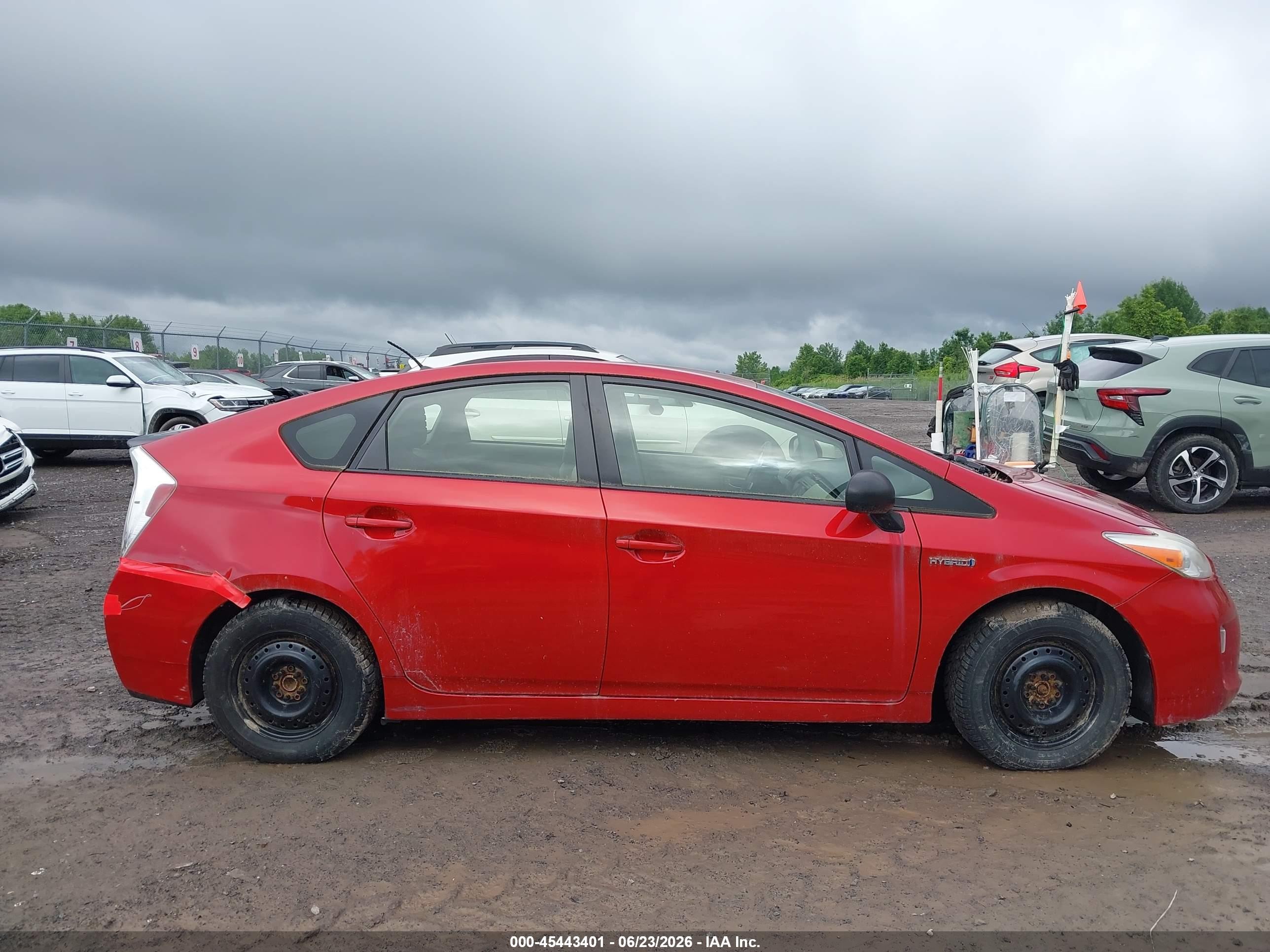 2013 Toyota Prius Two Red vin: JTDKN3DU2D1692819