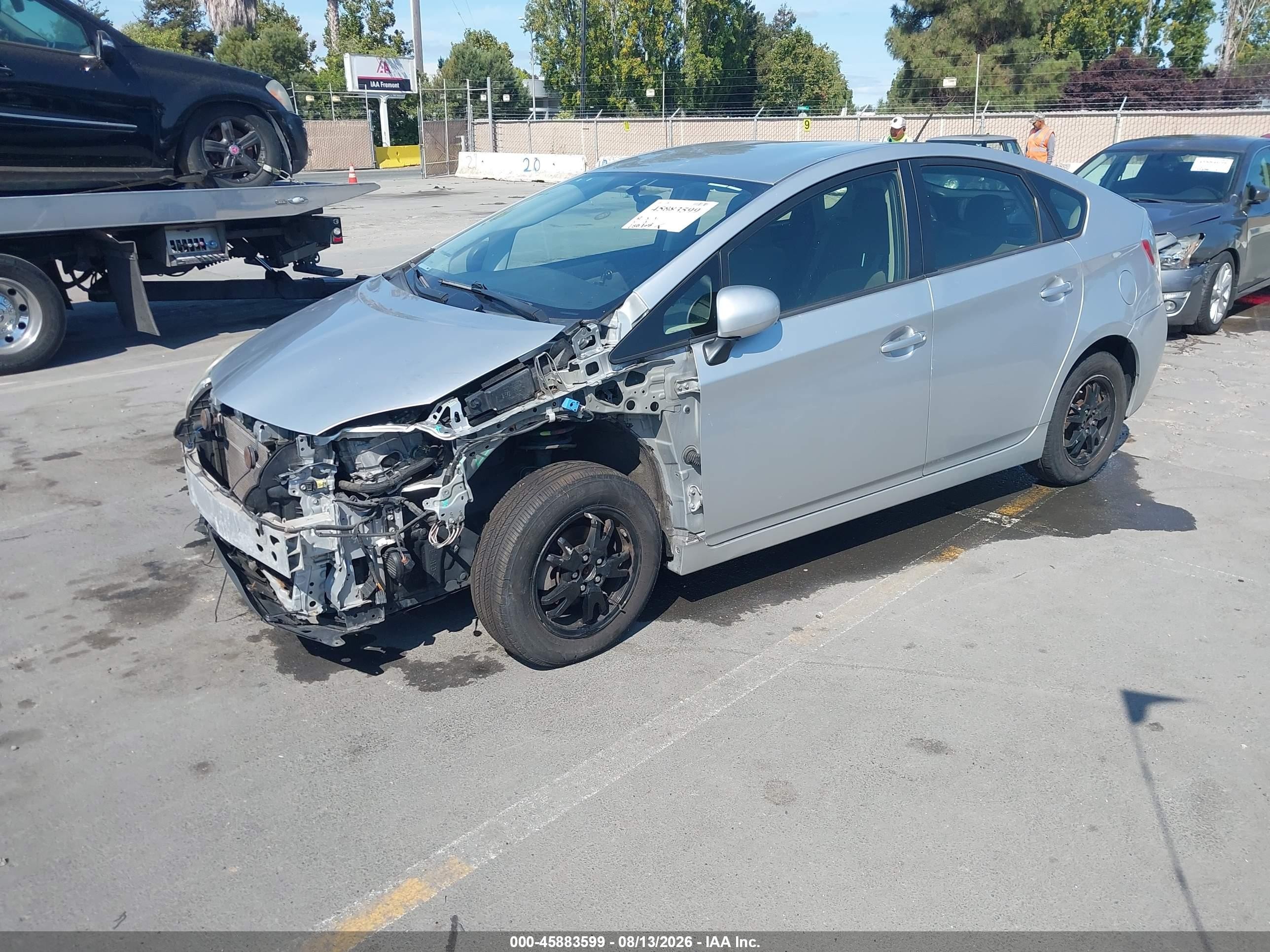 2013 Toyota Prius Two Silver vin: JTDKN3DU2D1712051