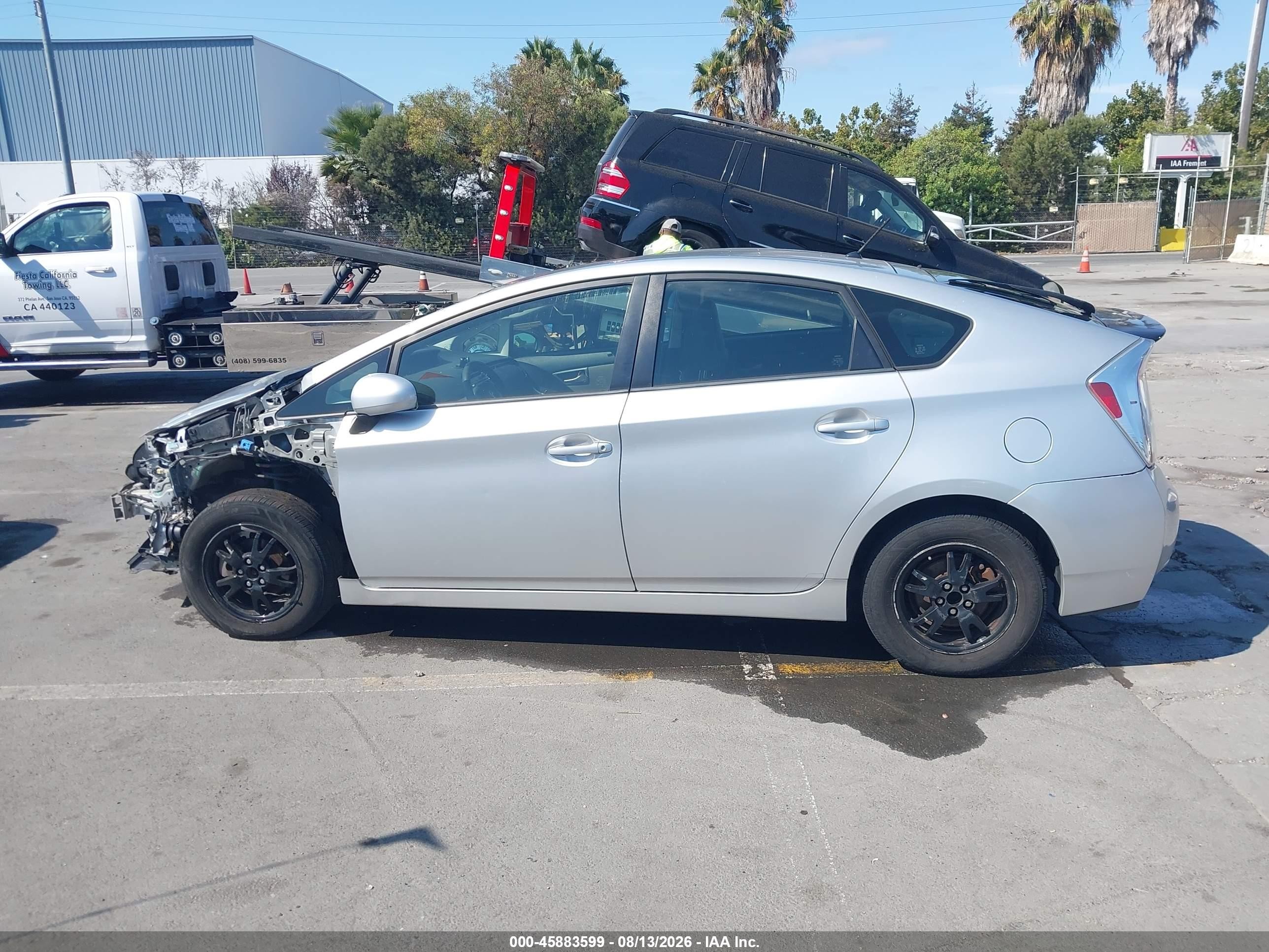2013 Toyota Prius Two Silver vin: JTDKN3DU2D1712051