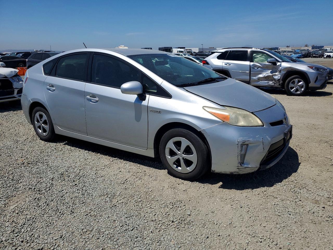 2013 Toyota Prius Three Silver vin: JTDKN3DU2D1715936
