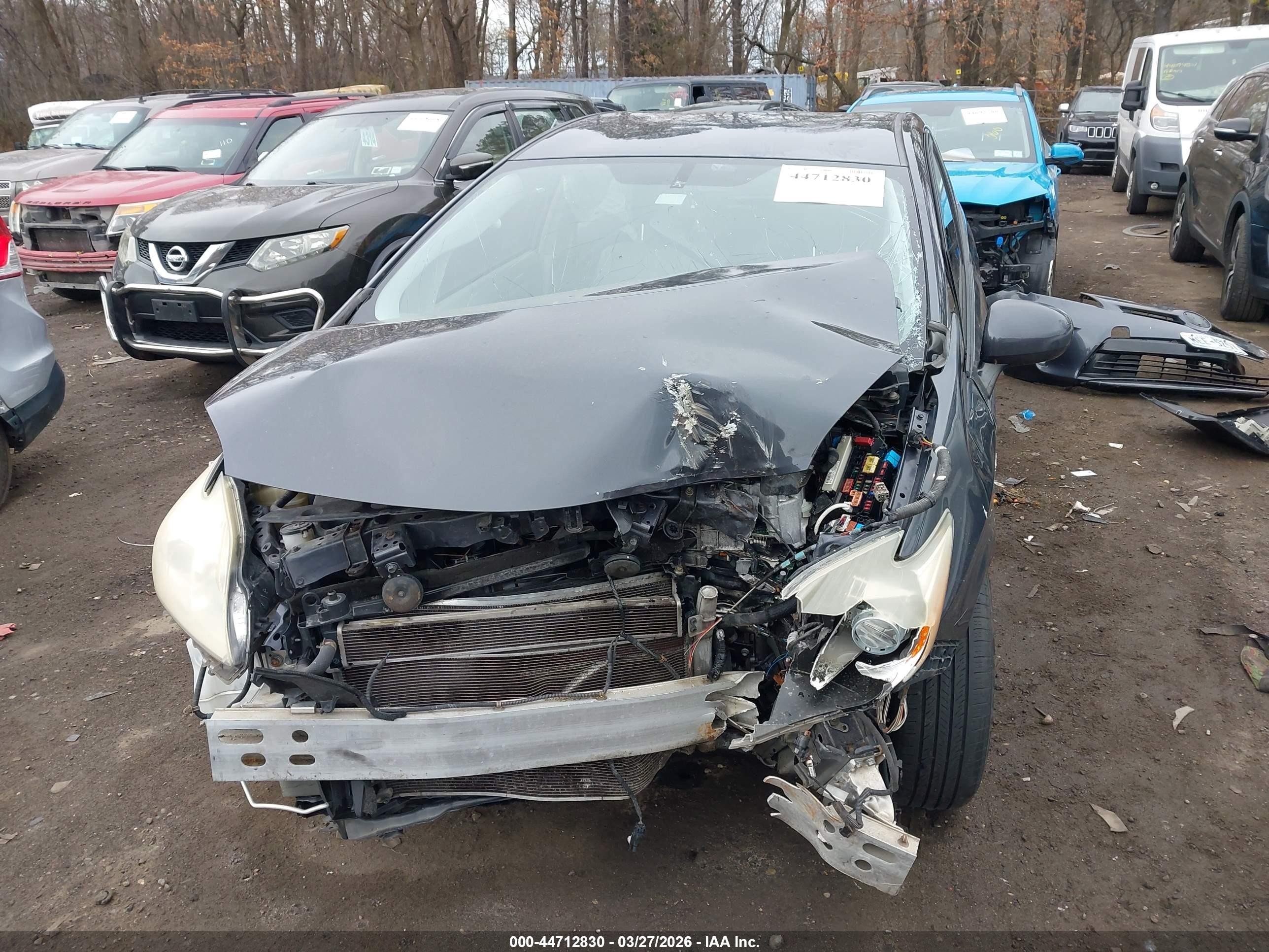 2013 Toyota Prius Four Серый vin: JTDKN3DU2D1719078