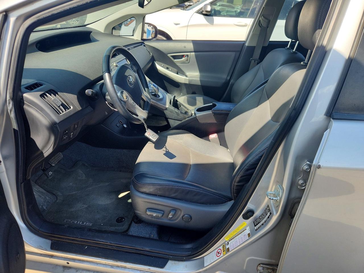 2013 Toyota Prius Four Silver vin: JTDKN3DU2D1723938