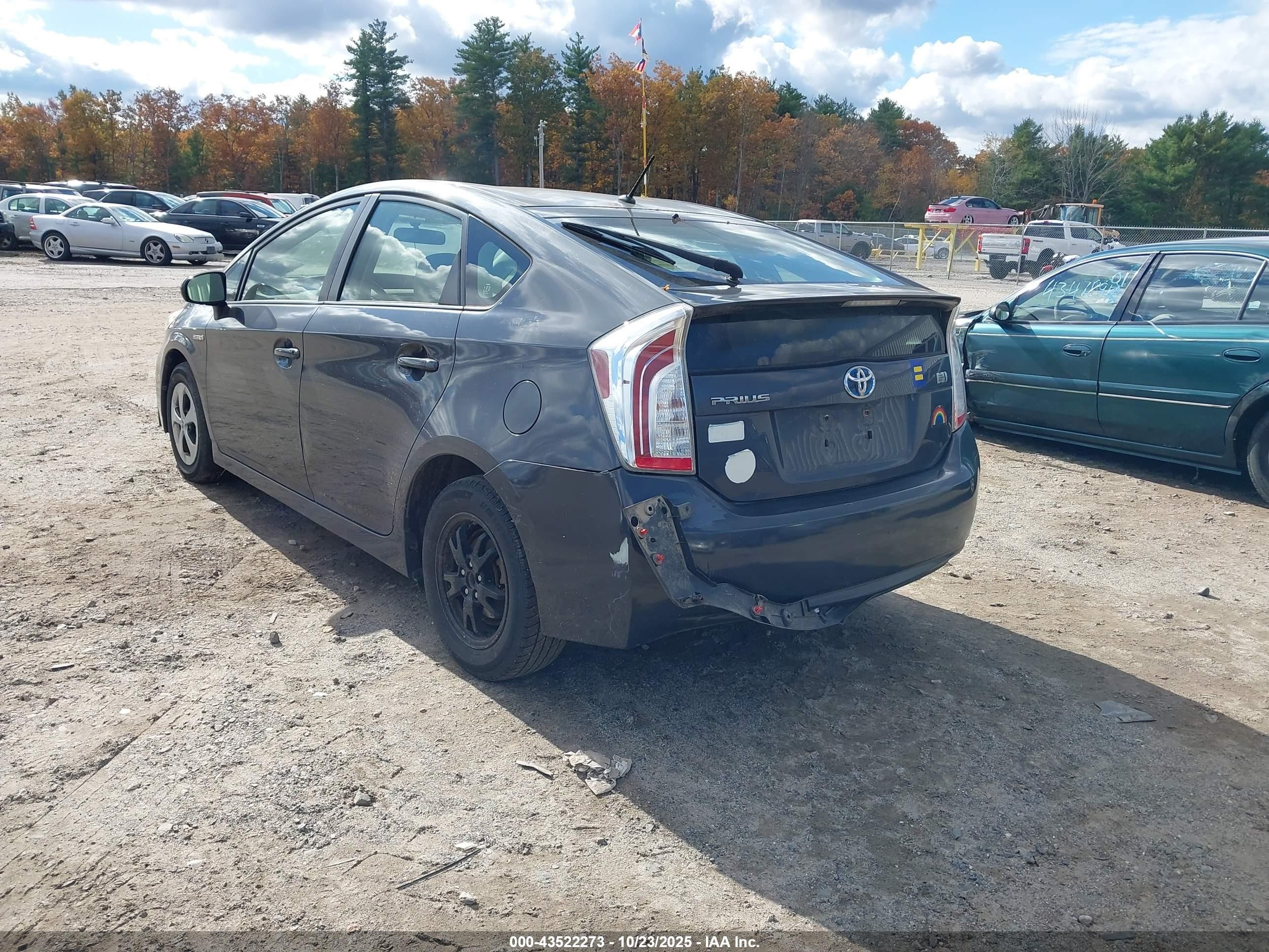 2013 Toyota Prius Two Gray vin: JTDKN3DU2D1727956