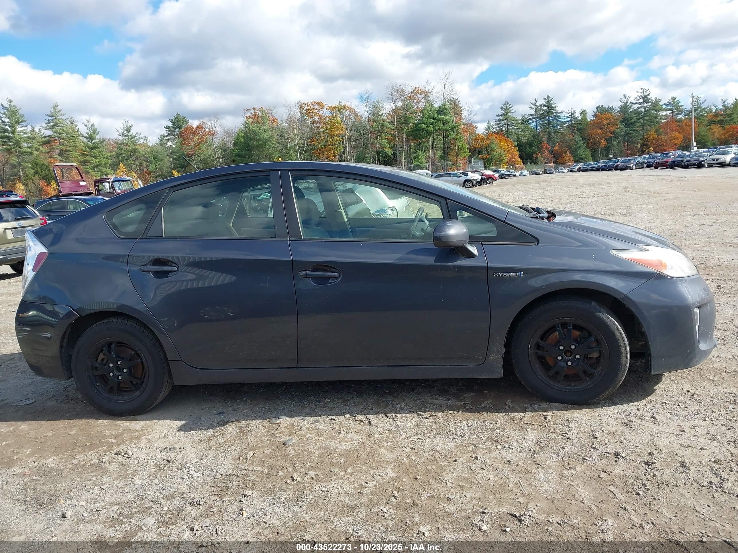2013 Toyota Prius Two Gray vin: JTDKN3DU2D1727956