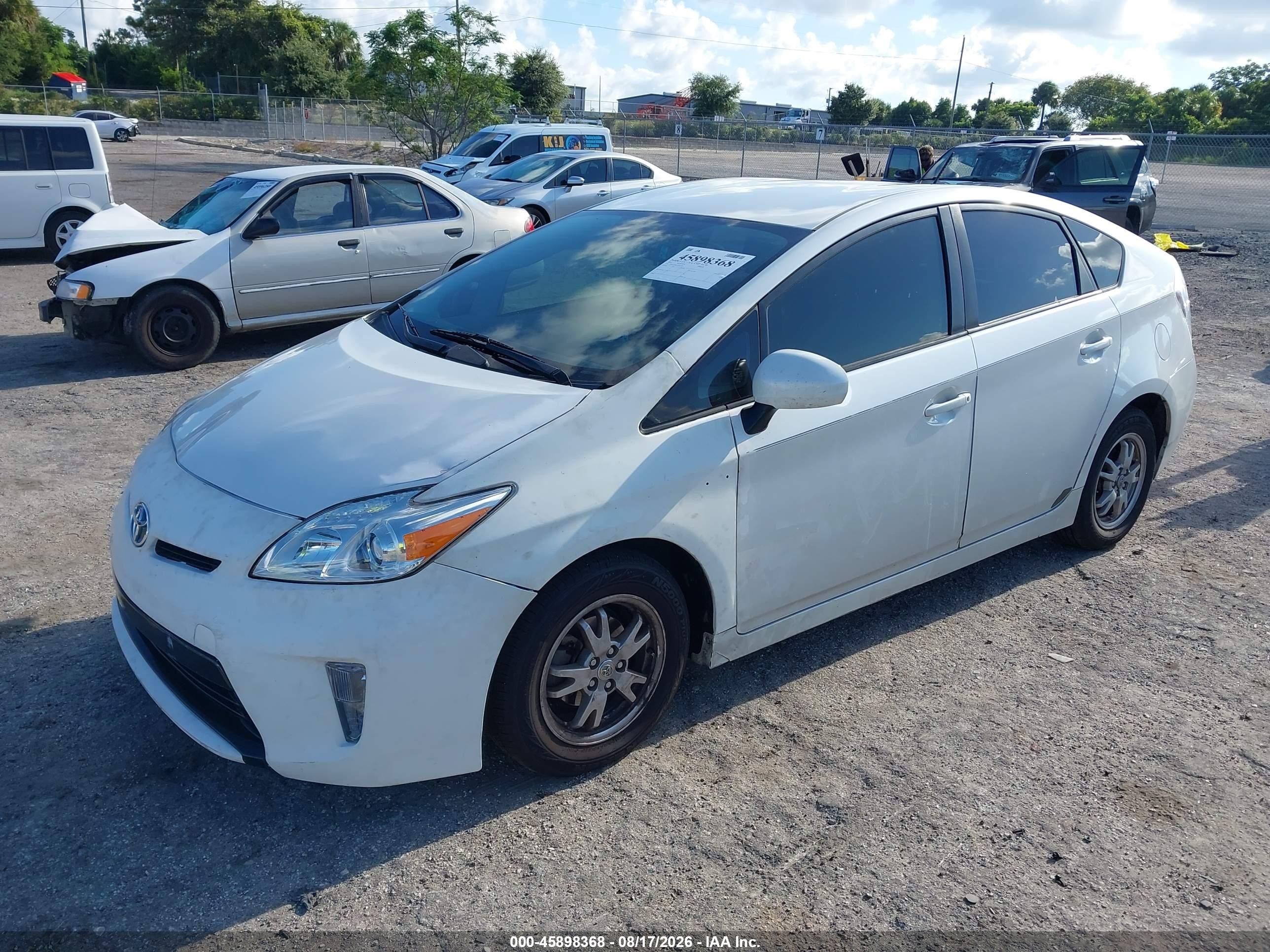 2013 Toyota Prius Two White vin: JTDKN3DU2D5542993