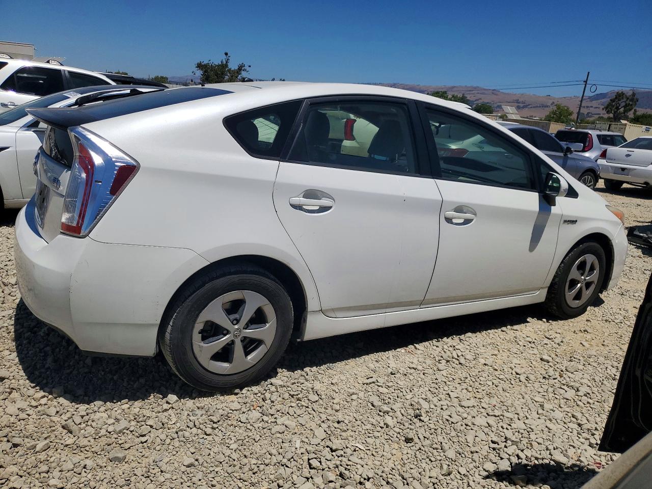 2013 Toyota Prius White vin: JTDKN3DU2D5550222