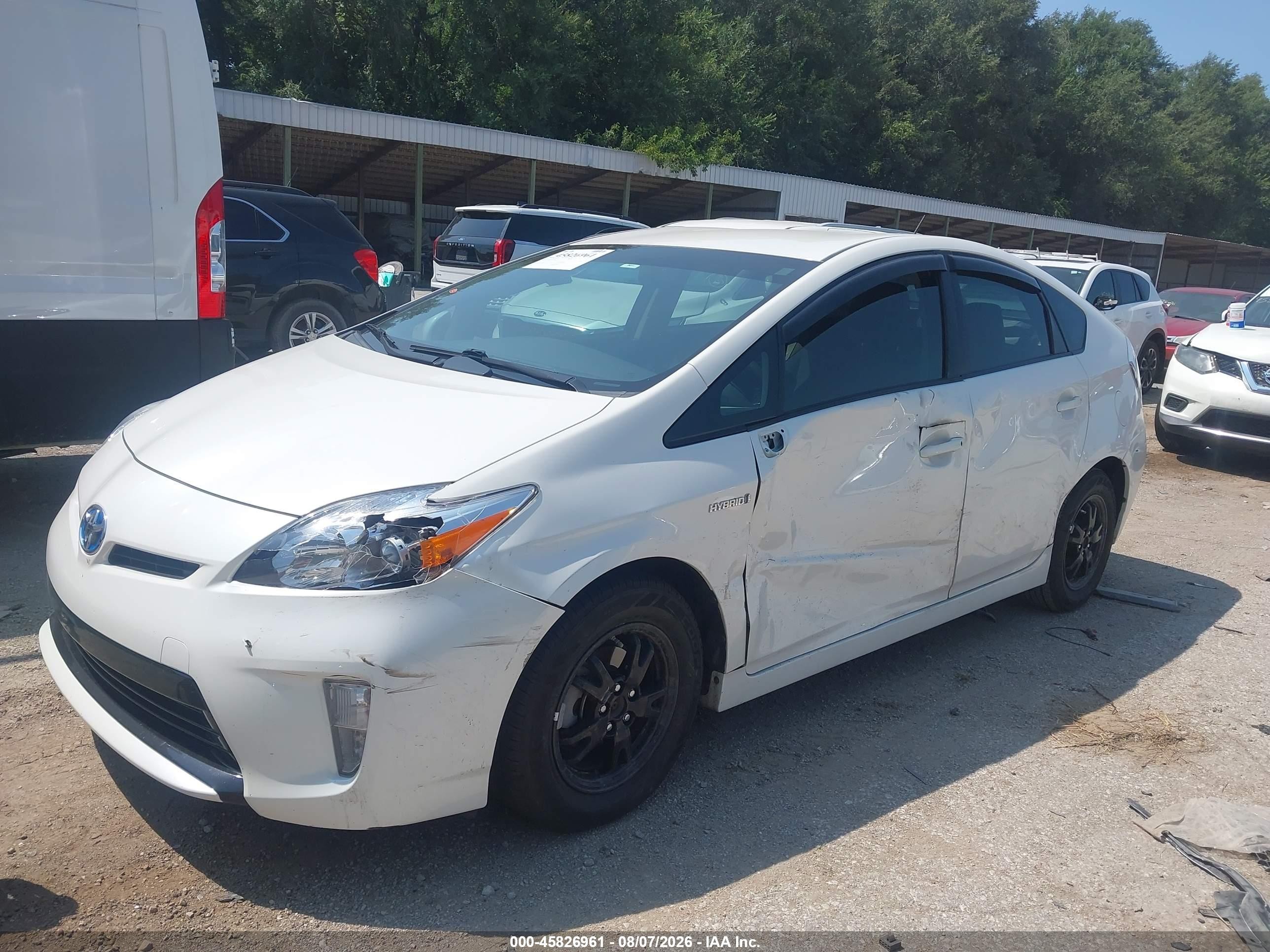 2013 Toyota Prius Three White vin: JTDKN3DU2D5560636