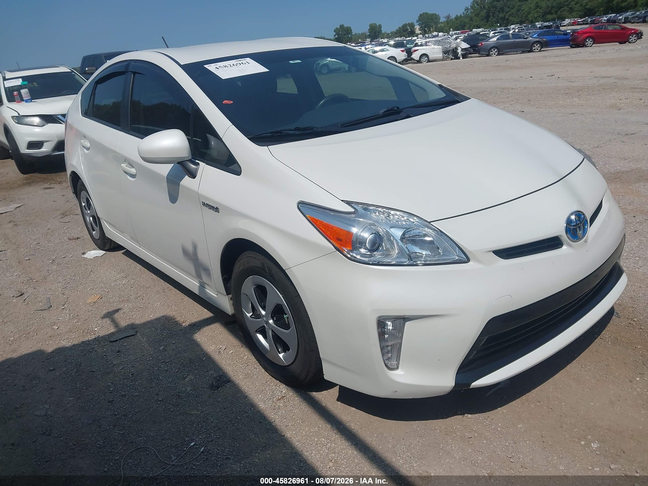 2013 Toyota Prius Three White vin: JTDKN3DU2D5560636