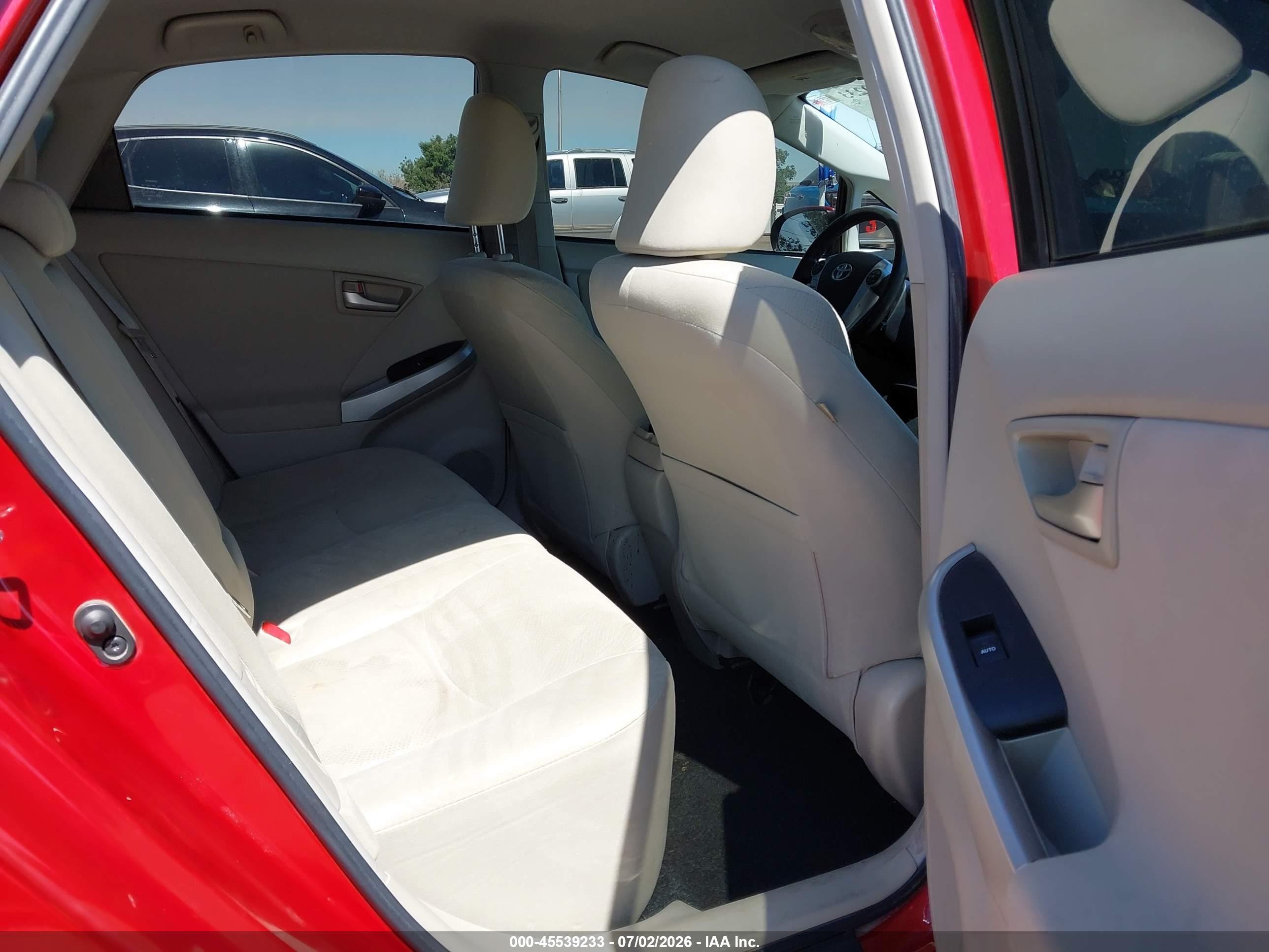 2013 Toyota Prius Two Red vin: JTDKN3DU2D5569529