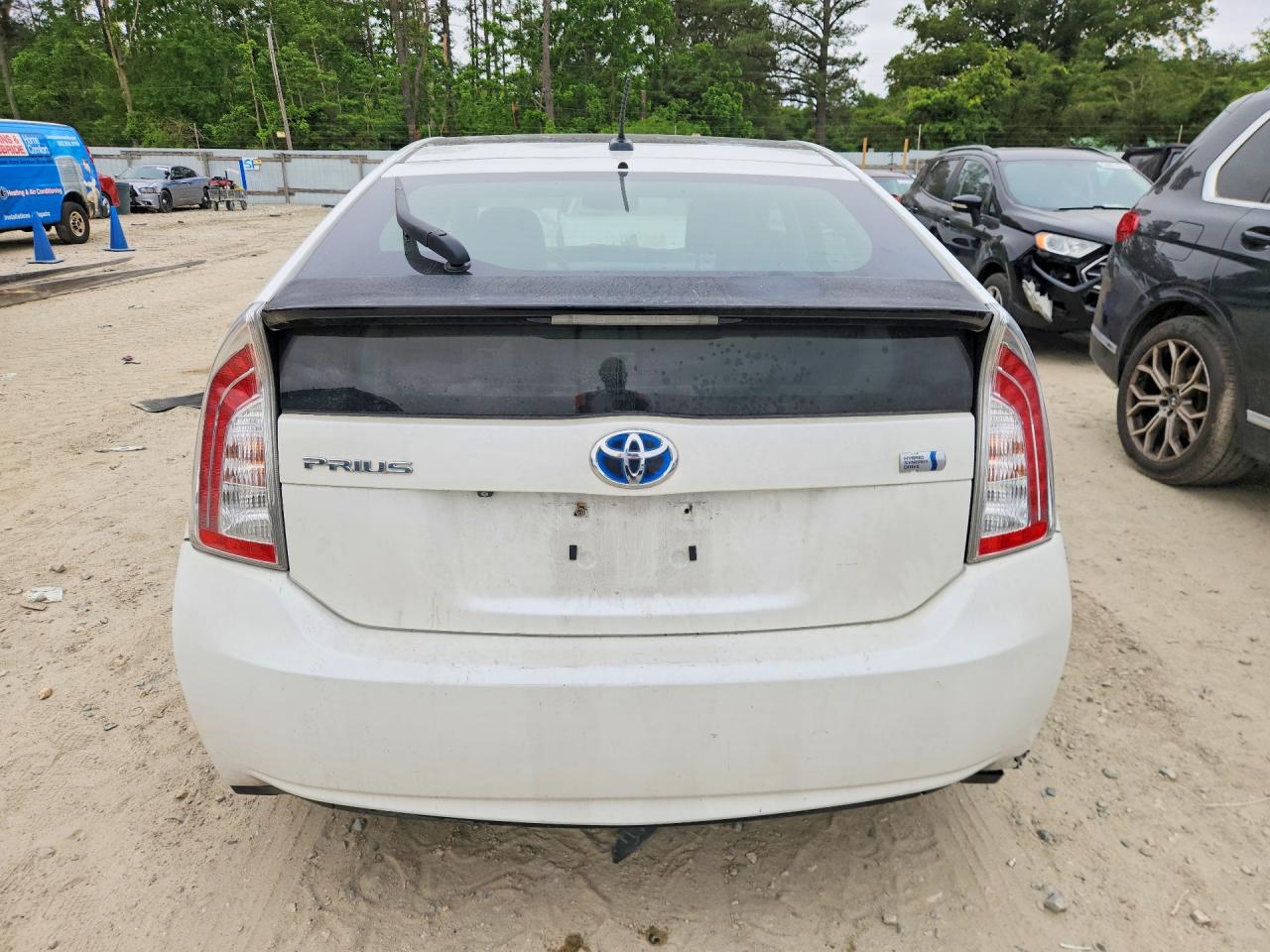 2013 Toyota Prius Three Белый vin: JTDKN3DU2D5594415