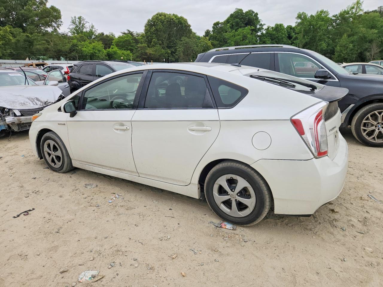 2013 Toyota Prius Three Белый vin: JTDKN3DU2D5594415